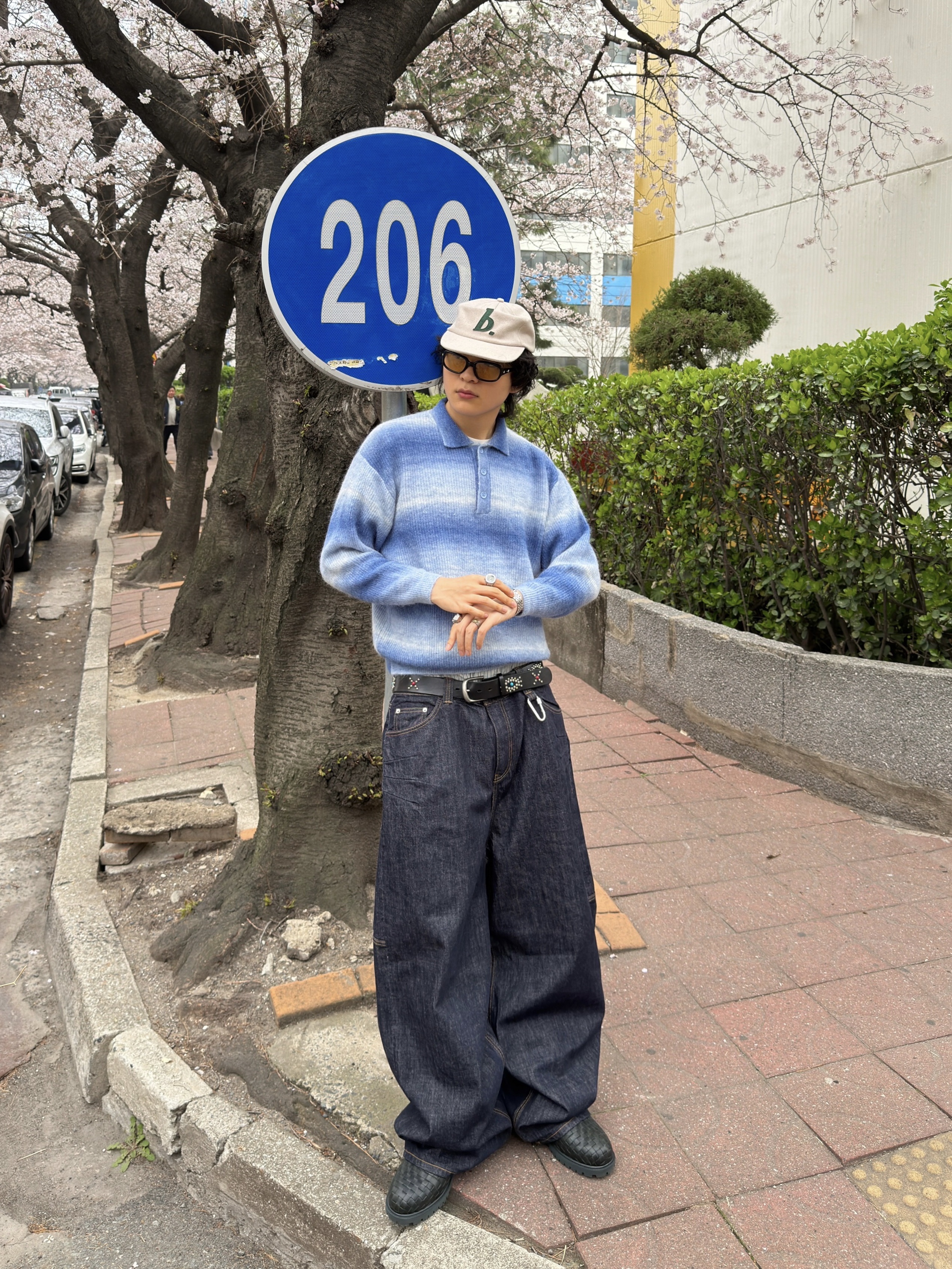 Timberland Premium 6 inch Boots Dark Green - Medium, Gentle Monster Noizer 01(OL) Black 착용 스타일 - 2