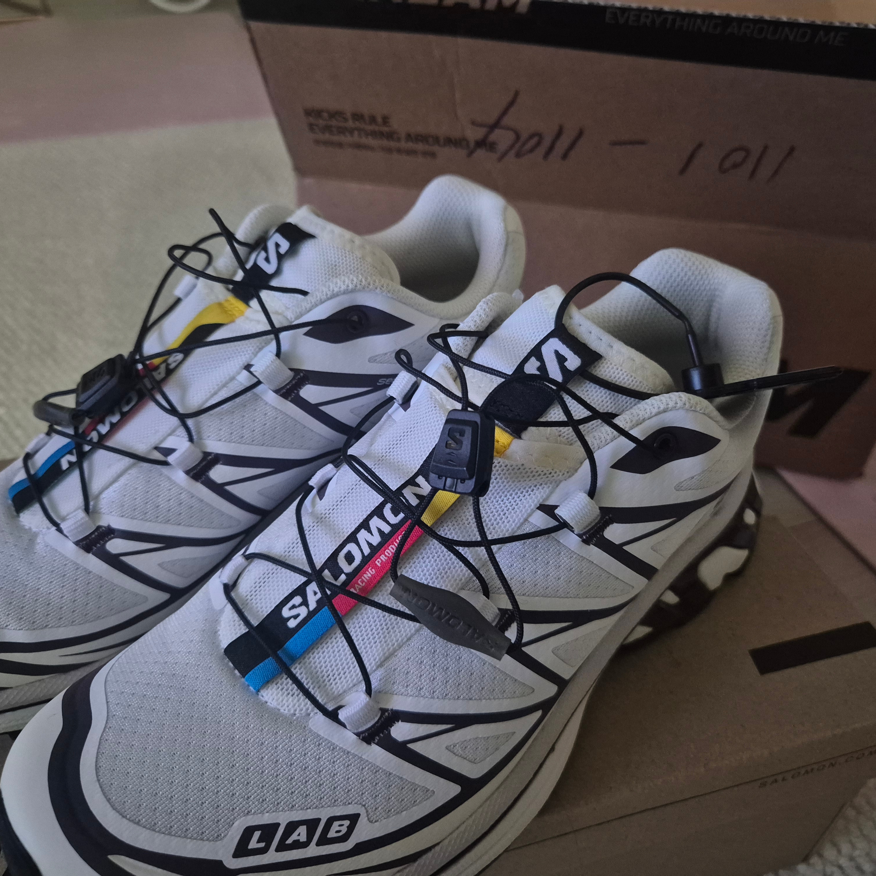Salomon XT-6 White Vanilla Ice 착용 스타일 - 2