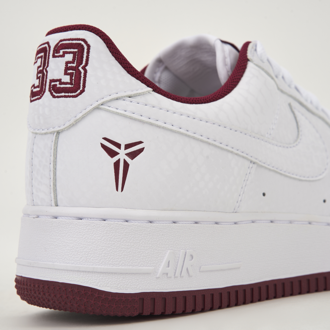 나이키 x 코비 브라이언트 에어포스 1 로우 화이트 팀 레드(Nike x Kobe Bryant Air Force 1 Low White Team Red) - 8