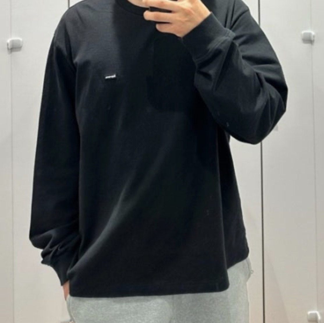 Supreme Small Box L/S T-Shirt Black - 26SS 착용 스타일
