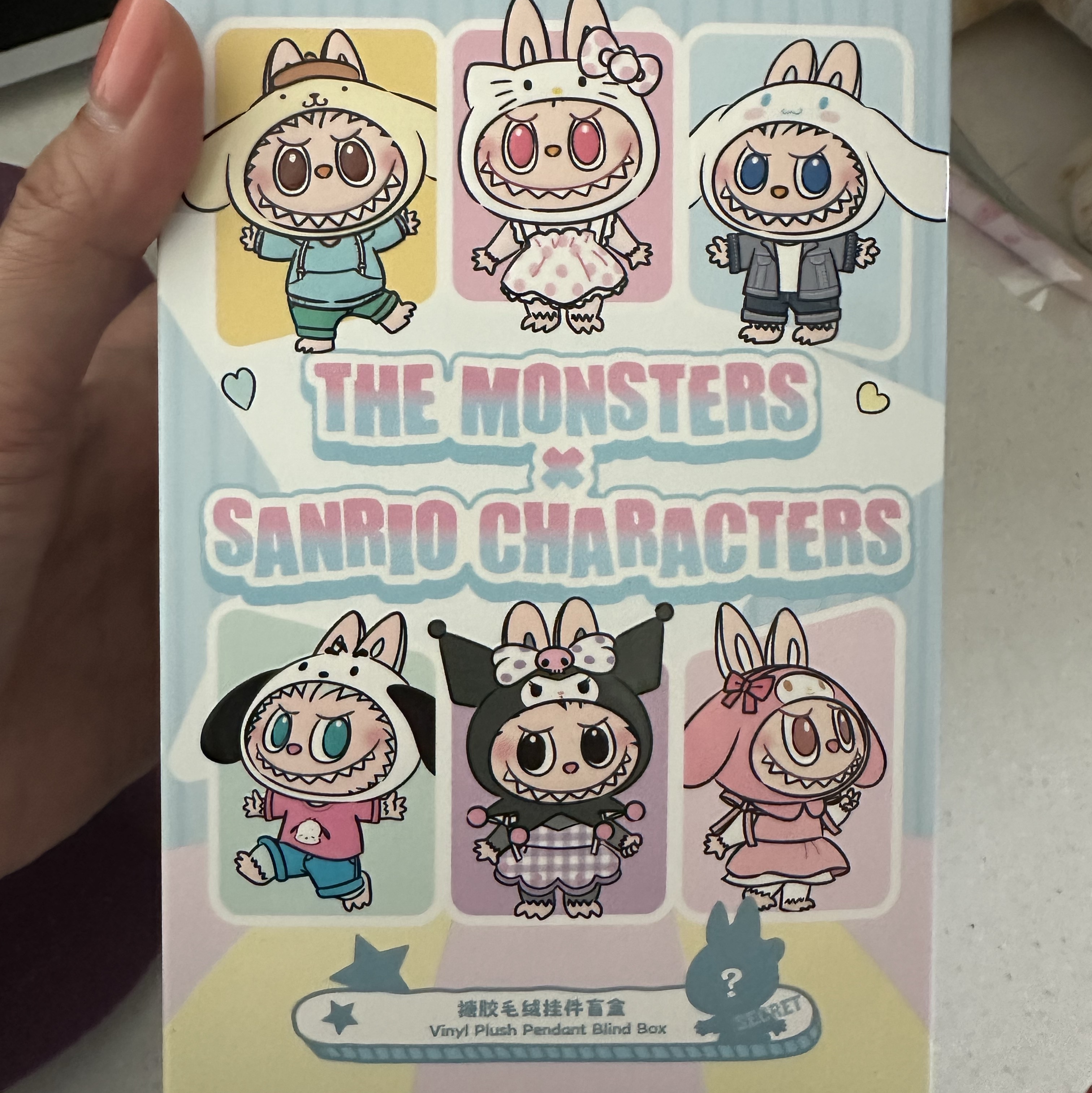 Pop Mart Labubu The Monsters x Hello Kitty And Friends Series Plush Pendant Hello Kitty (Opened Case) 착용 스타일 - 2