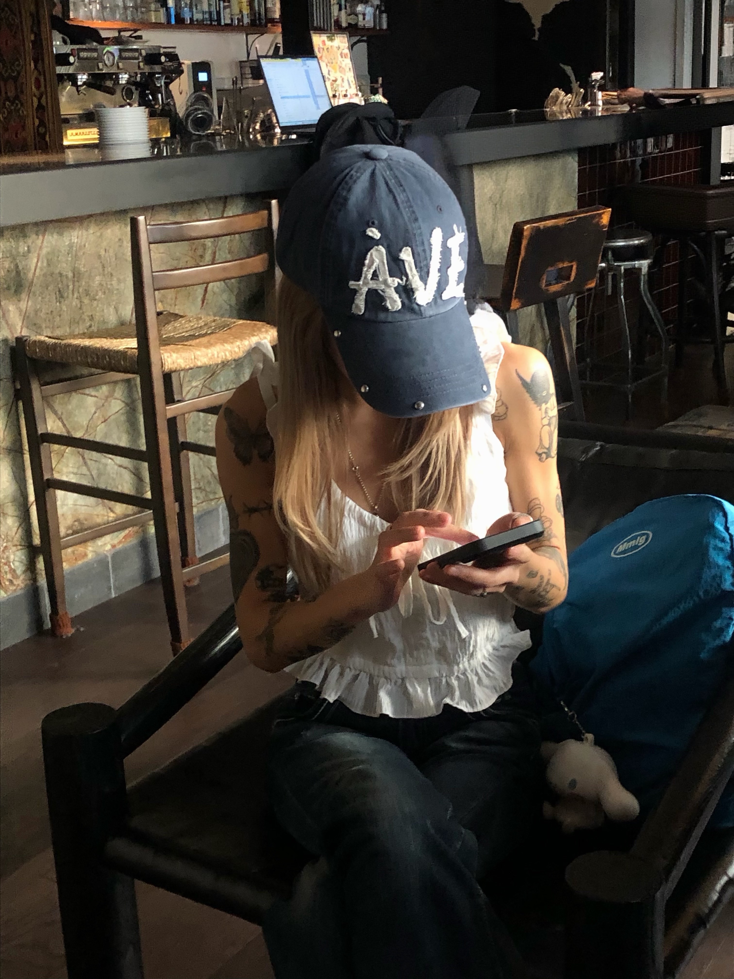 Aviemuah Applique Vintage Rivet Cap Navy 착용 스타일 - 2