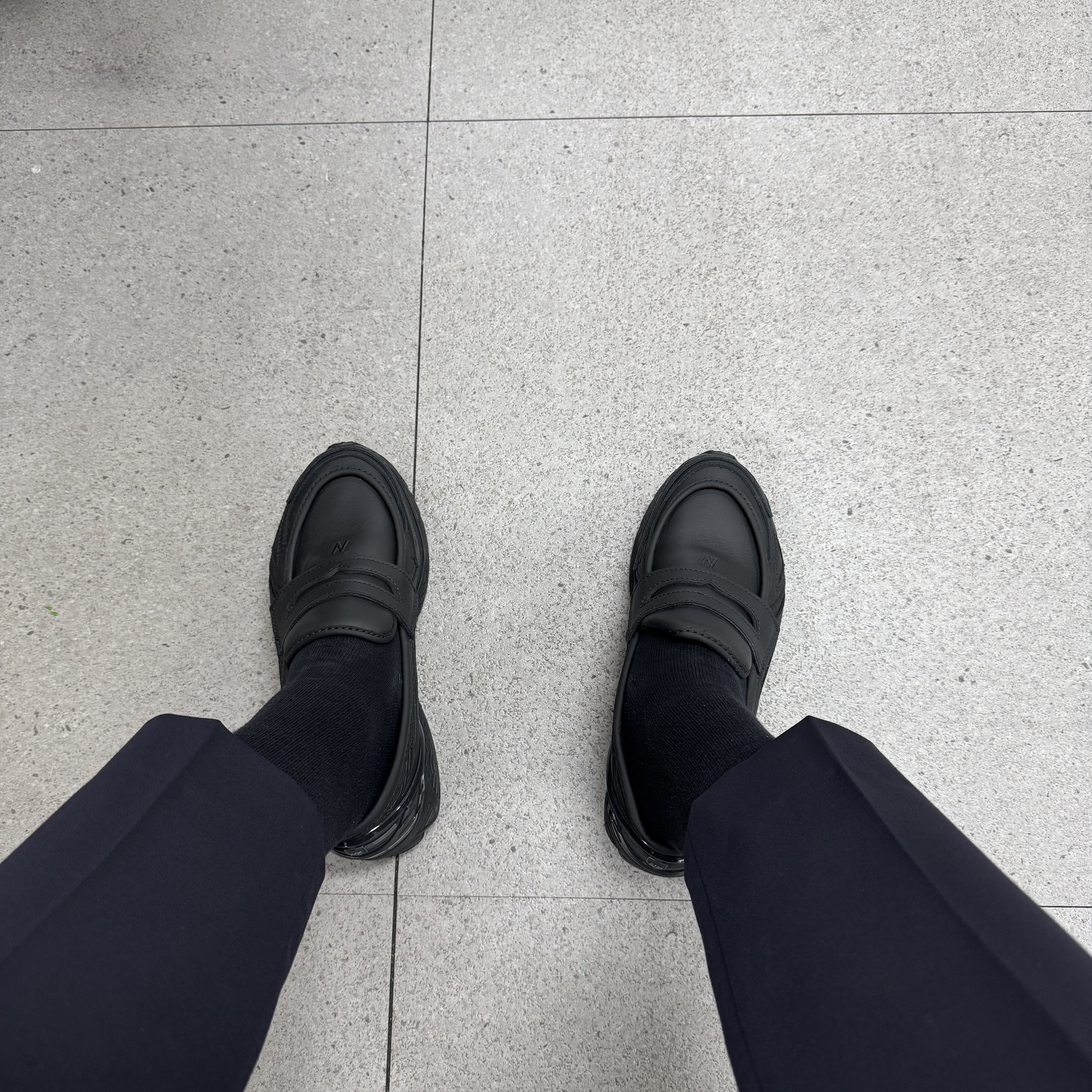 New Balance 1906L Black 착용 스타일
