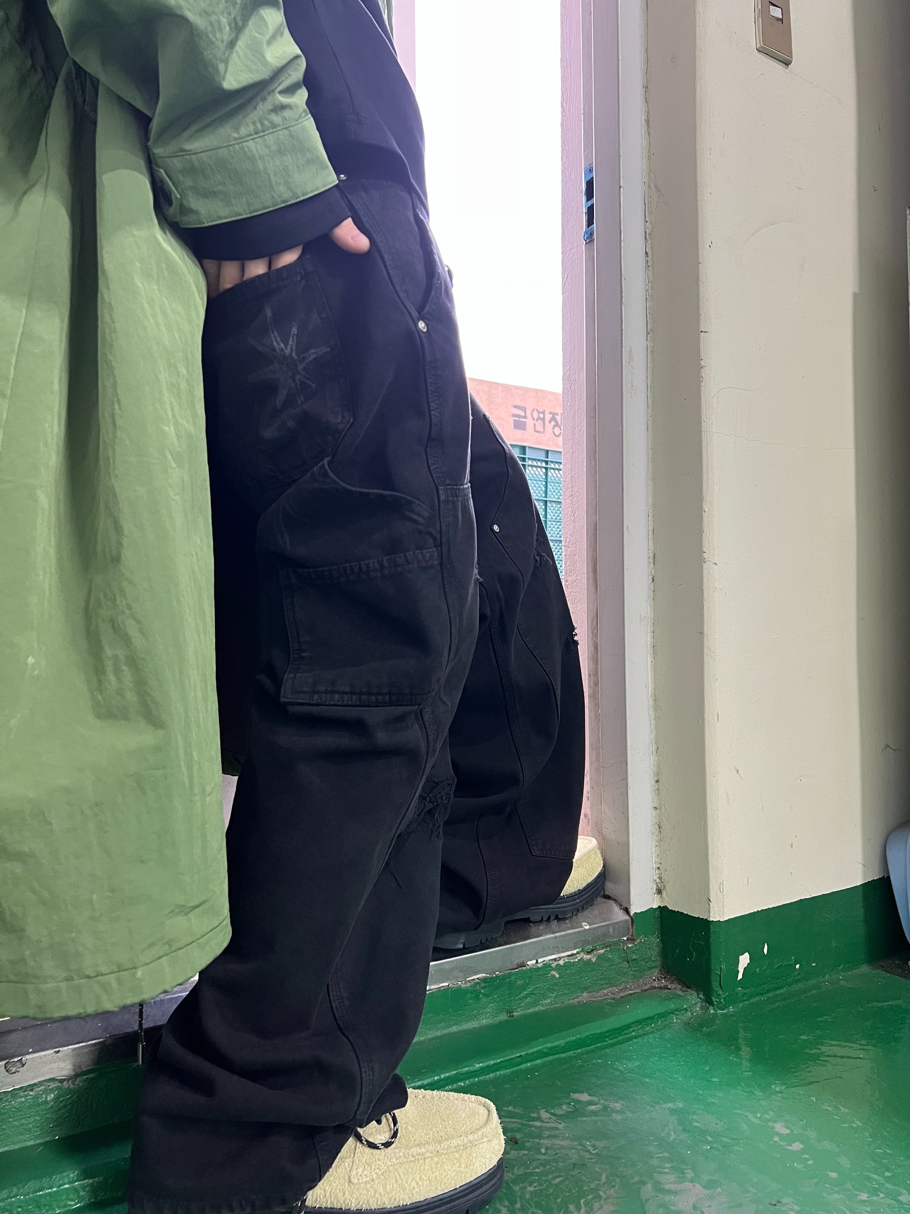 Timberland Heritage Gore-Tex Moc Toe Mid Boots Light Green Suede - Wide, Jieda Western Belt Black 착용 스타일 - 2