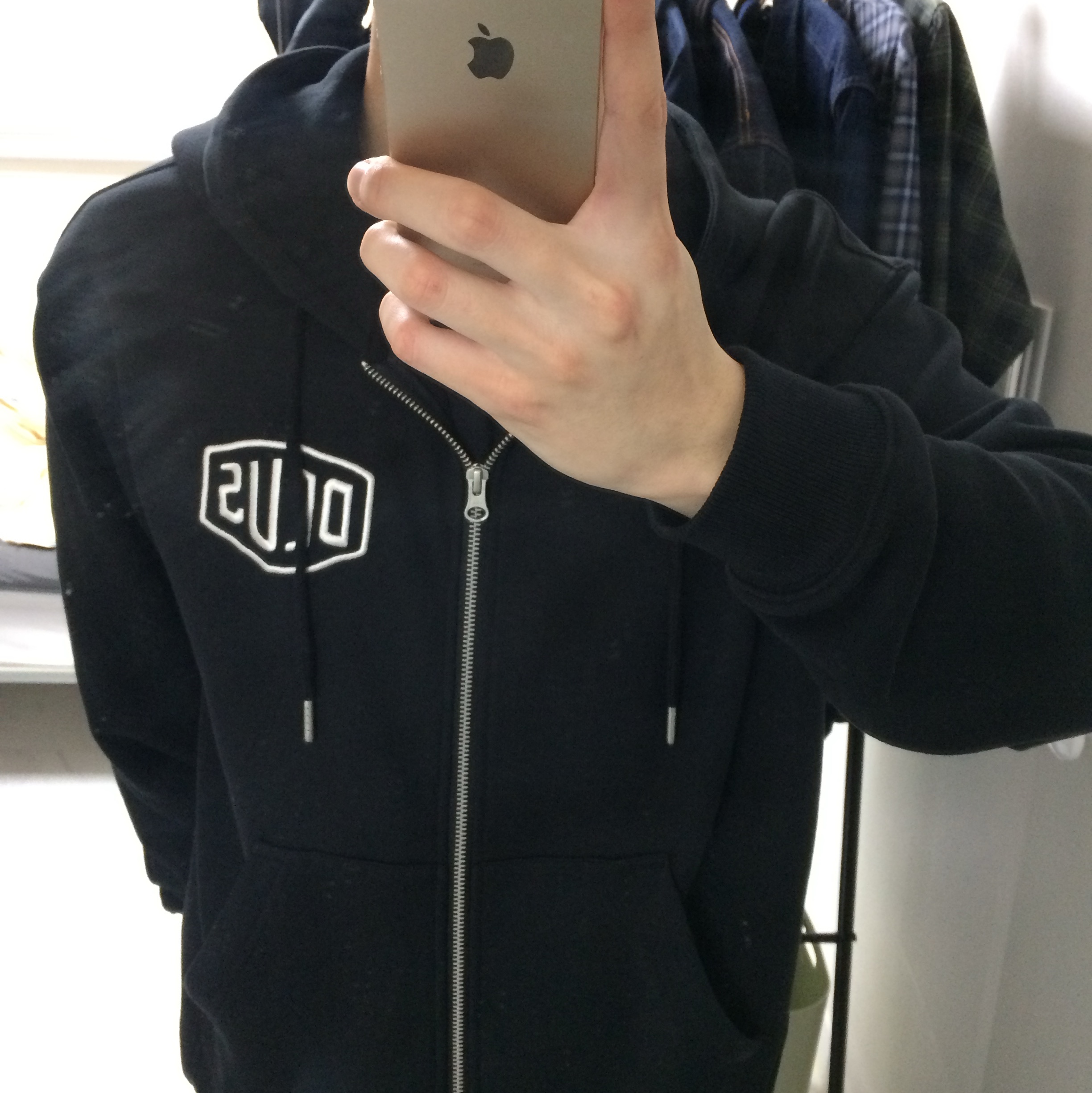 Deus Ex Machina College Address Hoodie Zip Up Black 착용 스타일 - 1