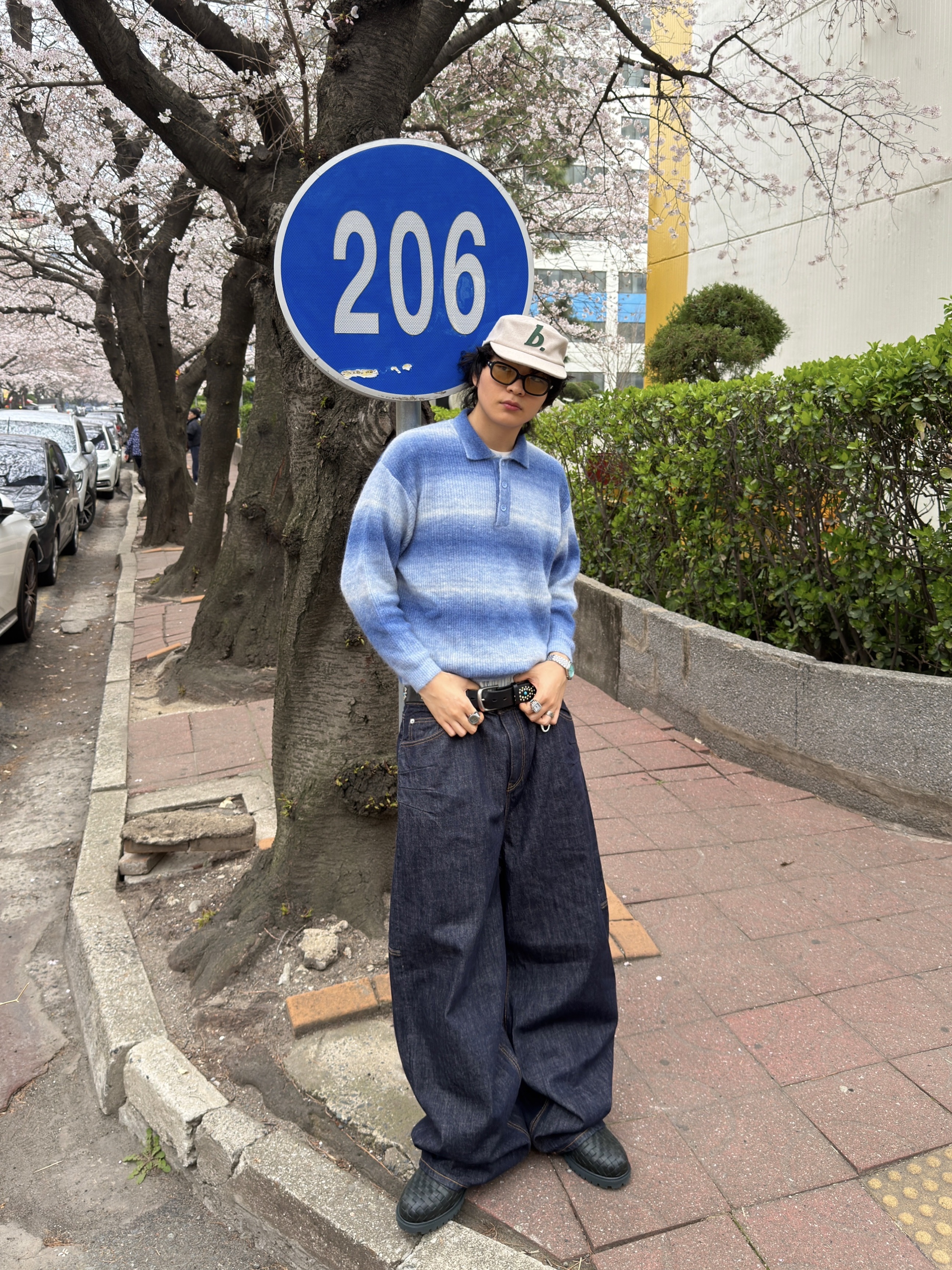 Timberland Premium 6 inch Boots Dark Green - Medium, Gentle Monster Noizer 01(OL) Black 착용 스타일 - 1