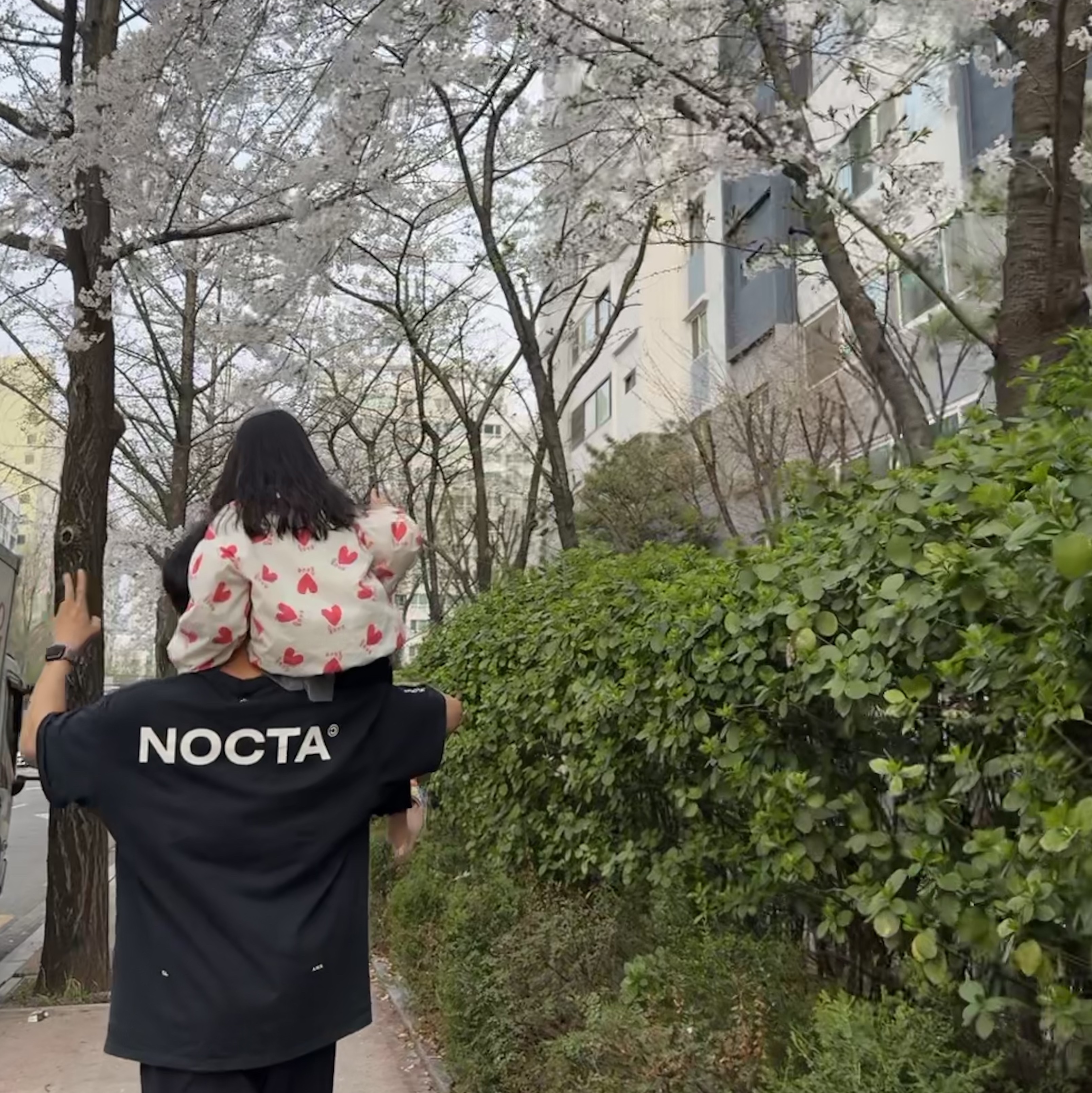 Nike x Drake Nocta Max 90 T-Shirt Black (FN7663-010) 착용 스타일