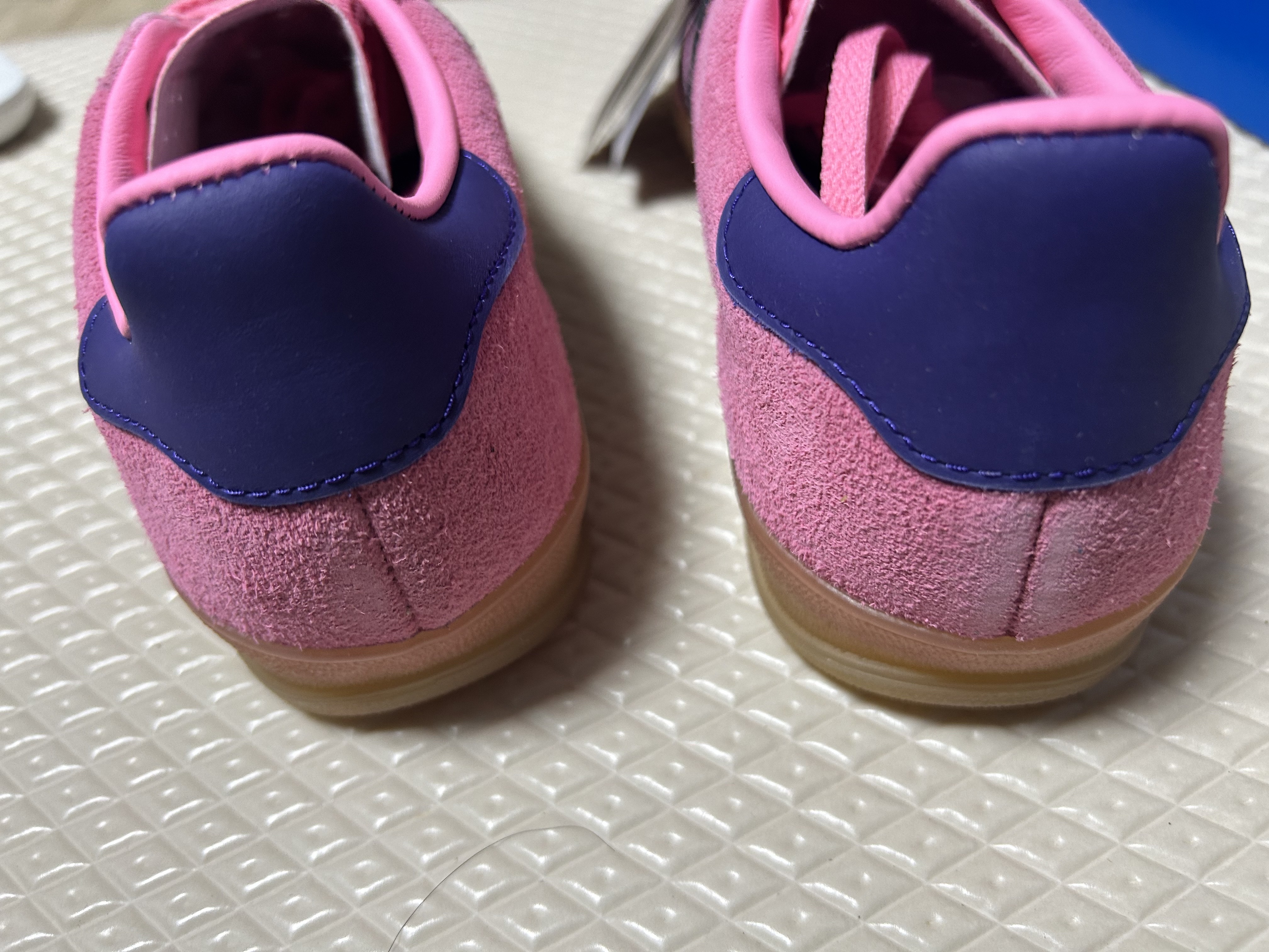 (W) Adidas Gazelle Indoor Bliss Pink 착용 스타일