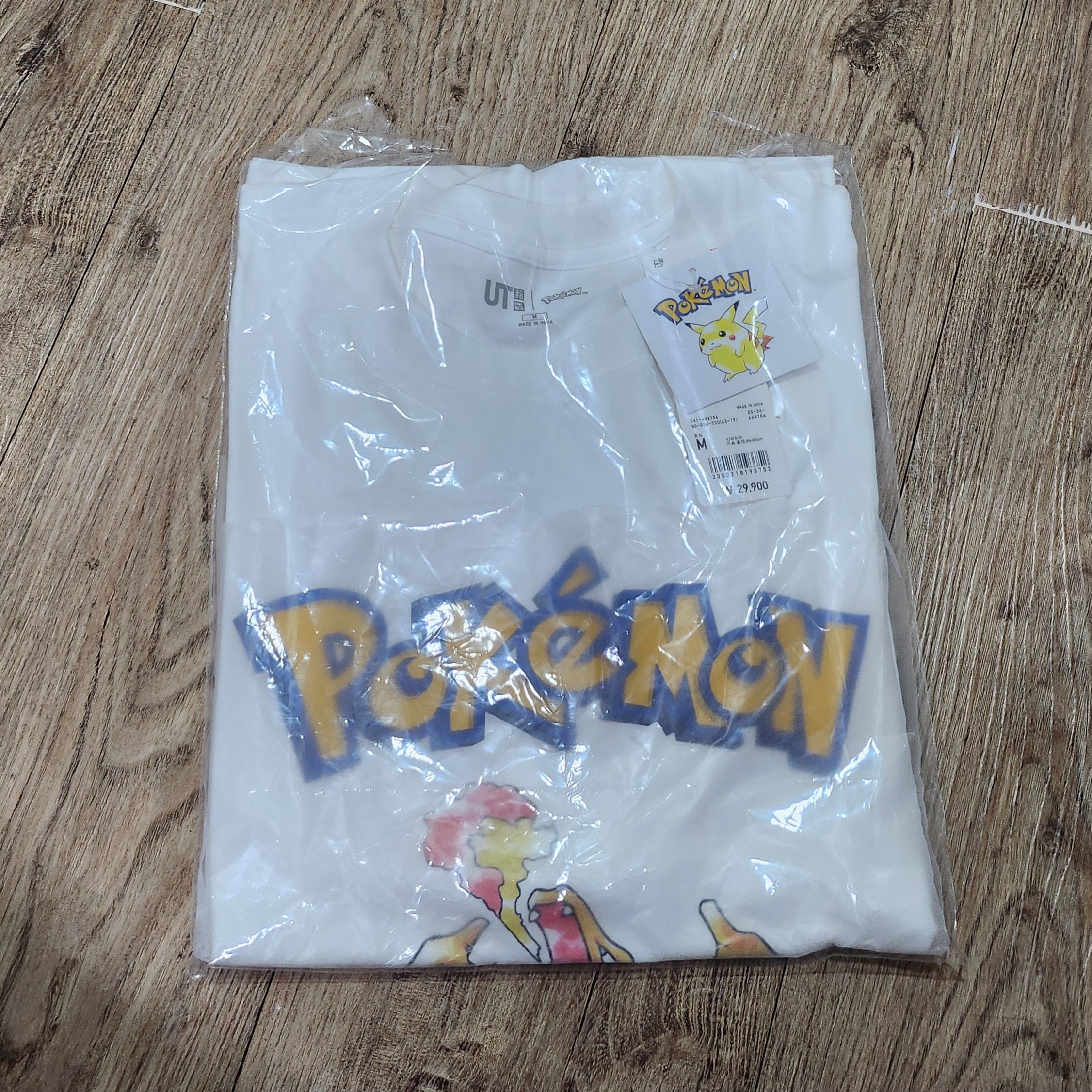 Uniqlo UT x Pokemon Graphic T-Shirt 1A White, Uniqlo UT x Pokemon Graphhic T-Shirt 1B Black 착용 스타일 - 4