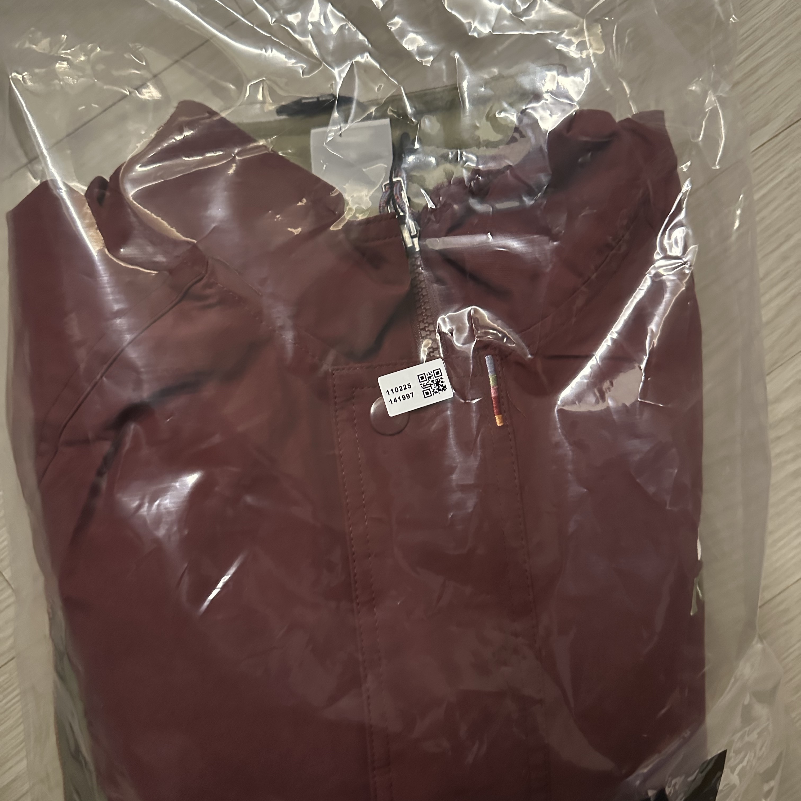 Nike Club LNY Jacket Dark Team Red (IQ3705-613) 착용 스타일