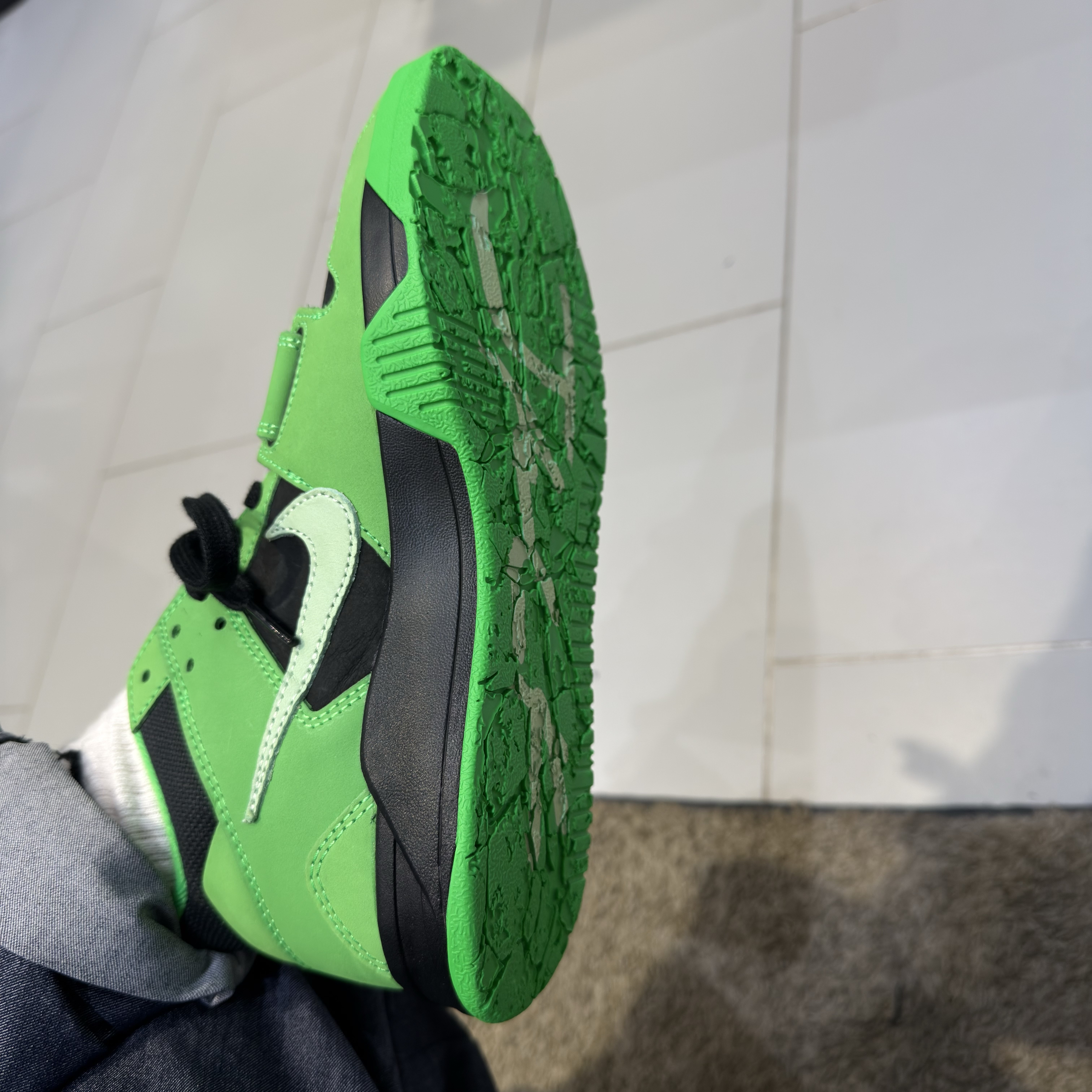 Jordan x Travis Scott Jumpman Jack TR Green Spark Vapor Green 착용 스타일 - 6