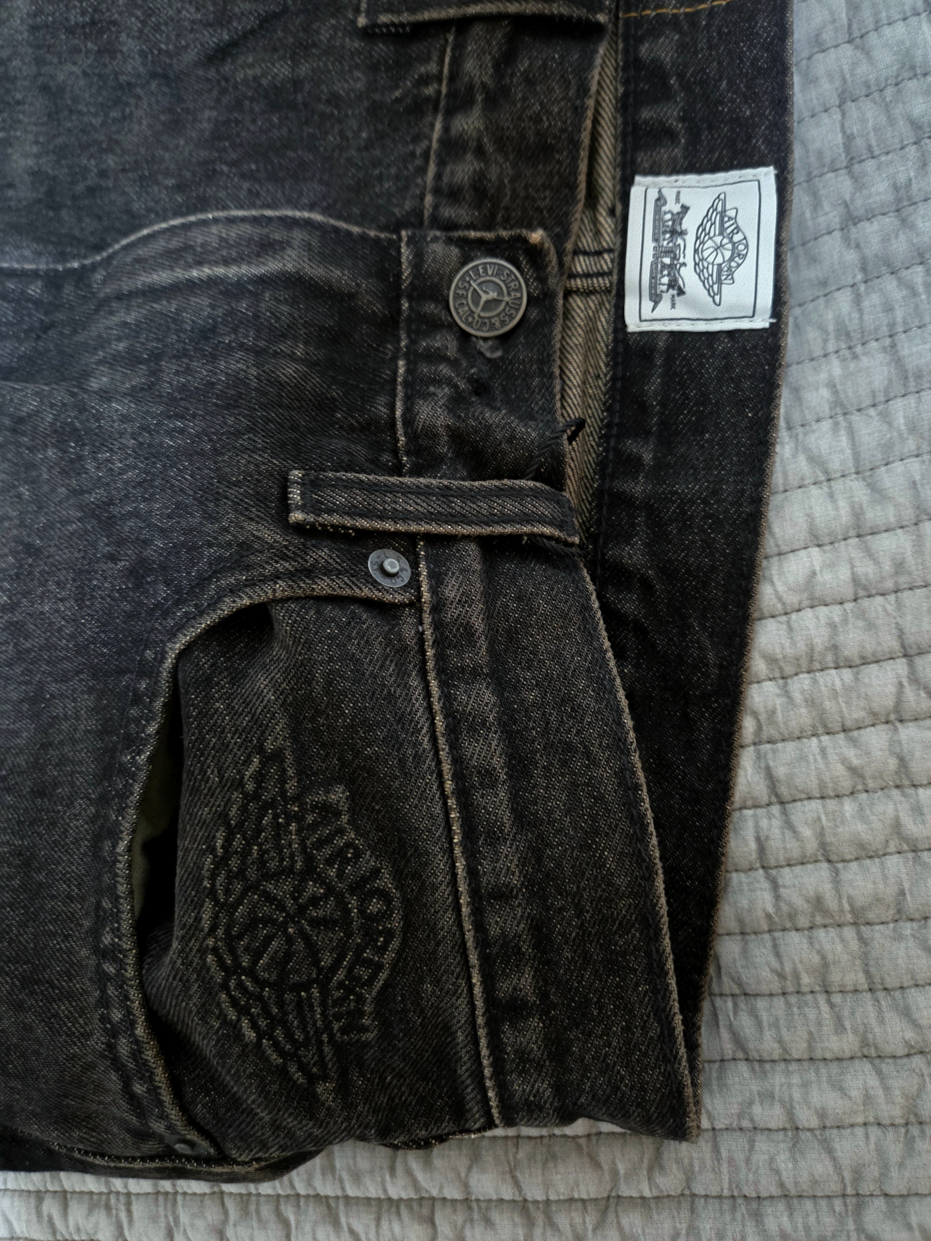 Levi's x Jordan Baggy Jean Black 착용 스타일 - 2