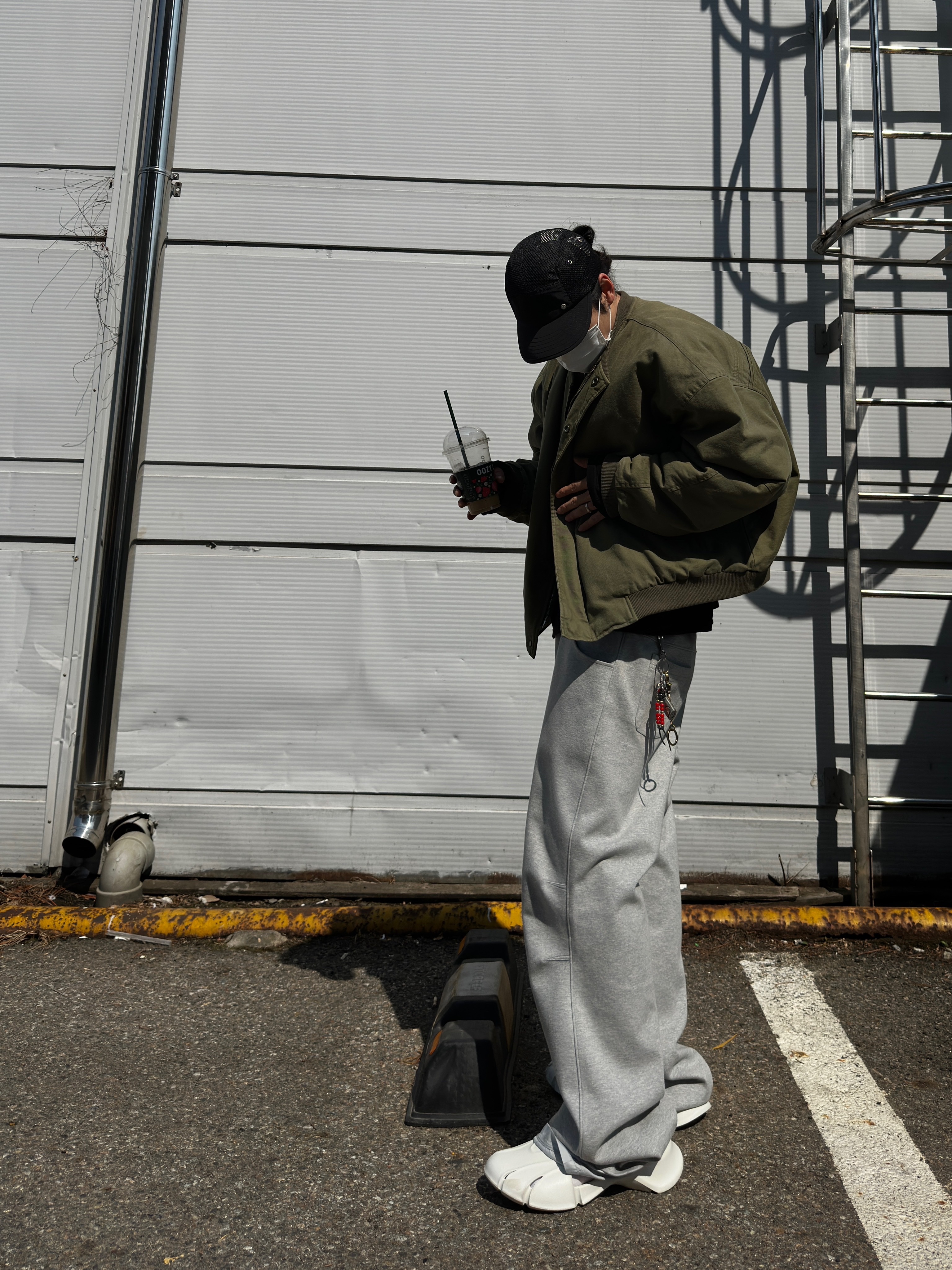 Nonnod Sulfur Dye Serge Bomber Jacket Vintage Khaki, Nonnod Sulfur Dye Serge Bomber Jacket Vintage Khaki 착용 스타일 - 2