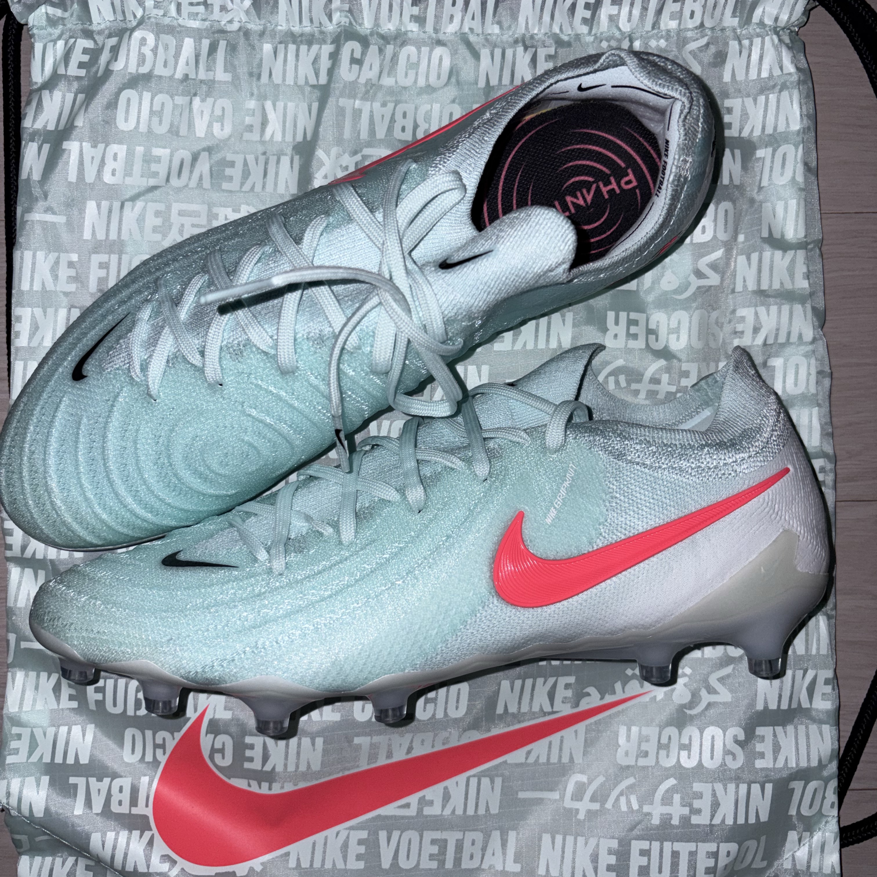 Nike Phantom GX 2 Elite AG Mad Energy Pack 착용 스타일 - 2