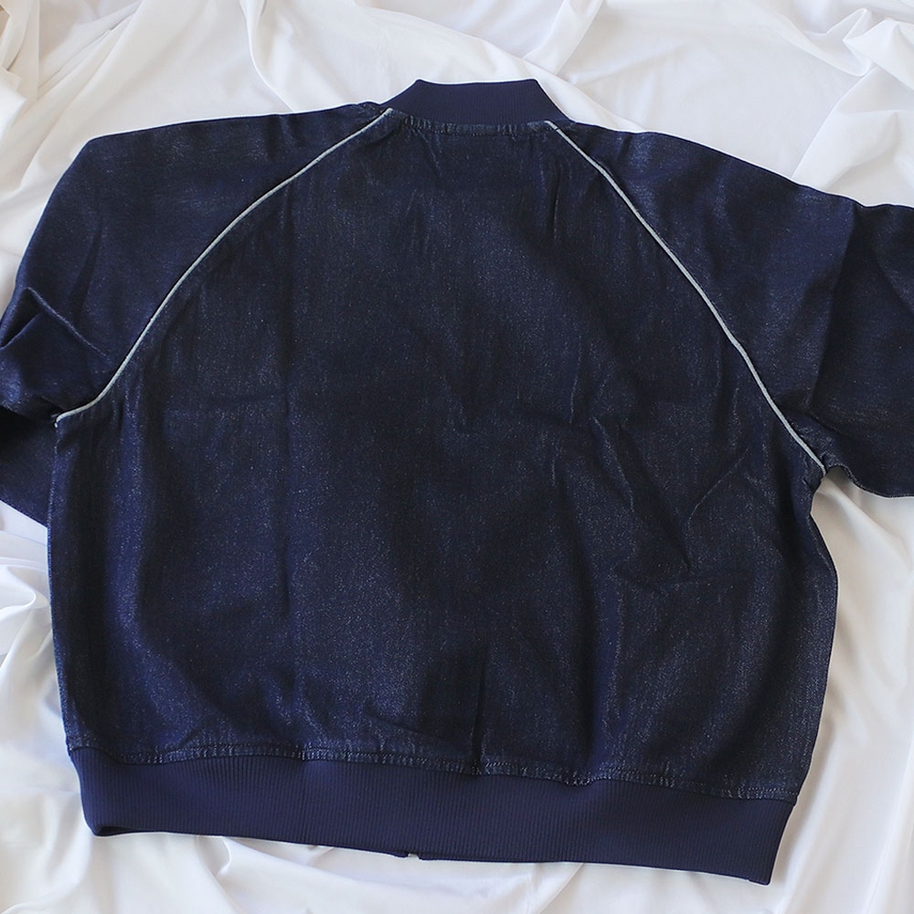 Adidas SST Adicolor Loose SST Denim Stone Jacket Indigo Denim - US Sizing, Adidas SST Adicolor Loose SST Denim Stone Jacket Indigo Denim - KR Sizing 착용 스타일 - 2