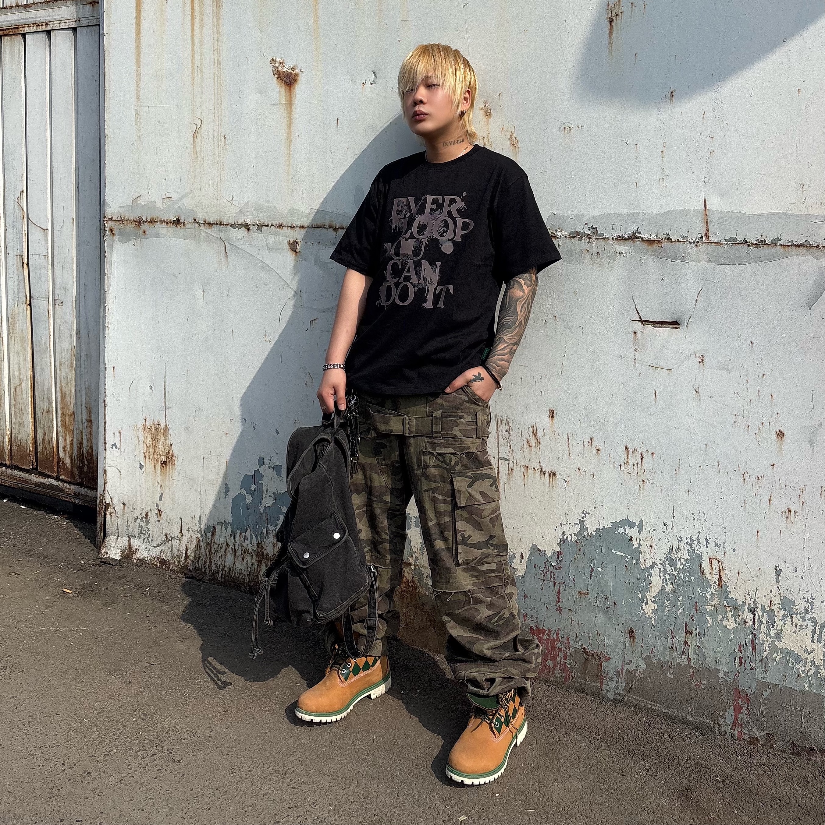 Wapworks Herringbone Belted Cargo Pants Camo, KASINA x Timberland 6 In Premium Vibram GTX Wheat 착용 스타일
