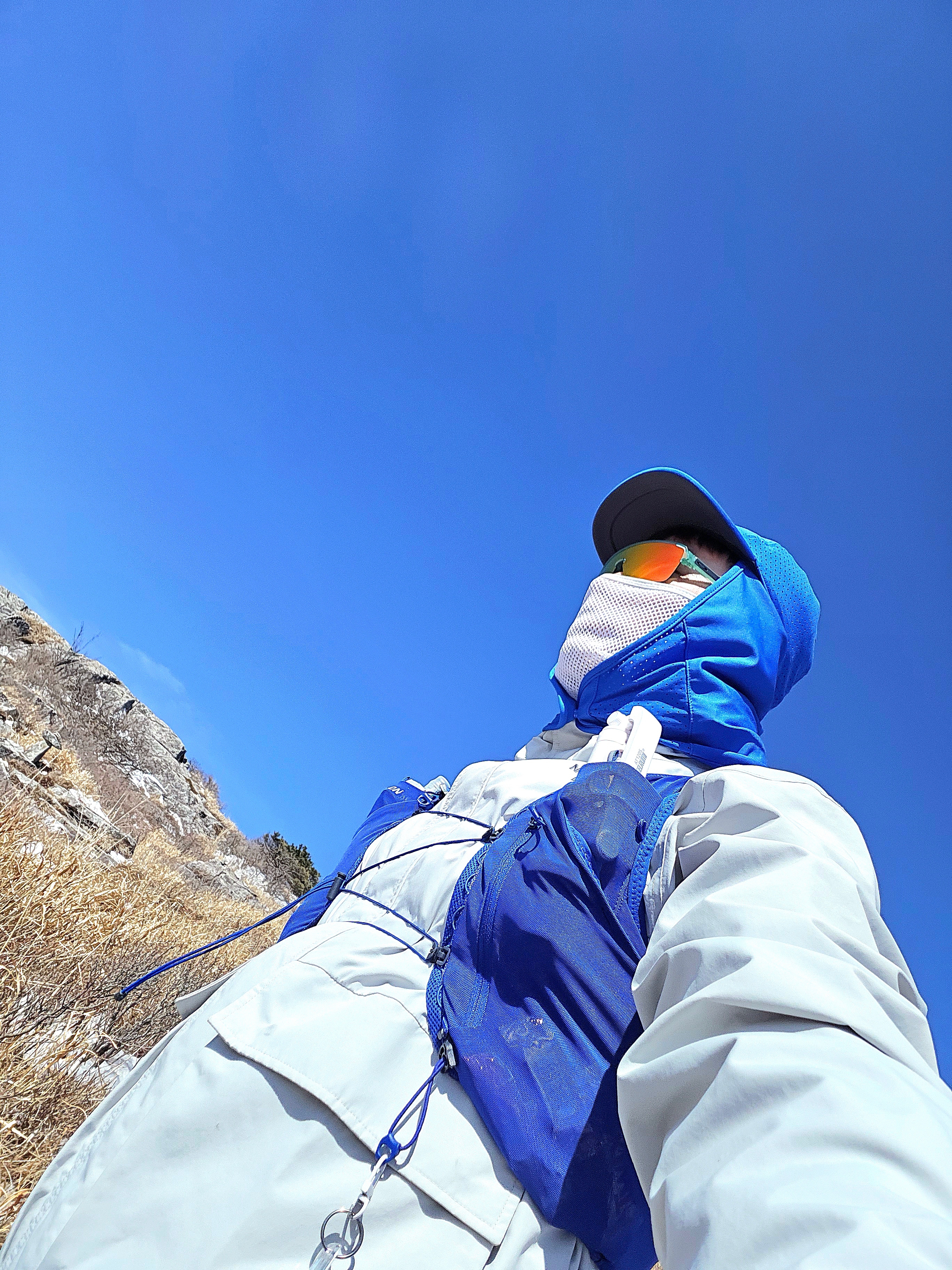 Nike ACG Fly Cap Game Royal 착용 스타일