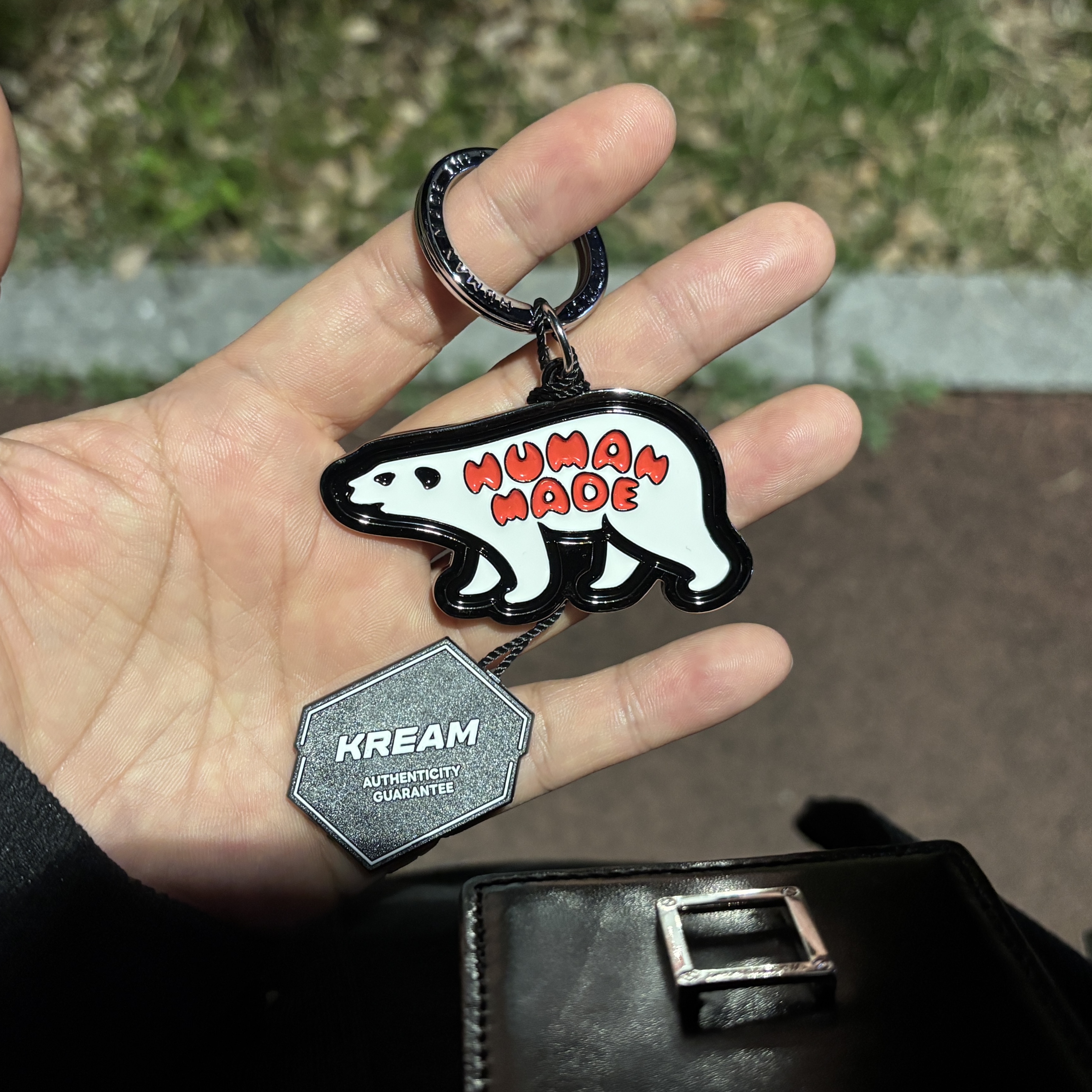 Human Made Animal Keyring White 착용 스타일
