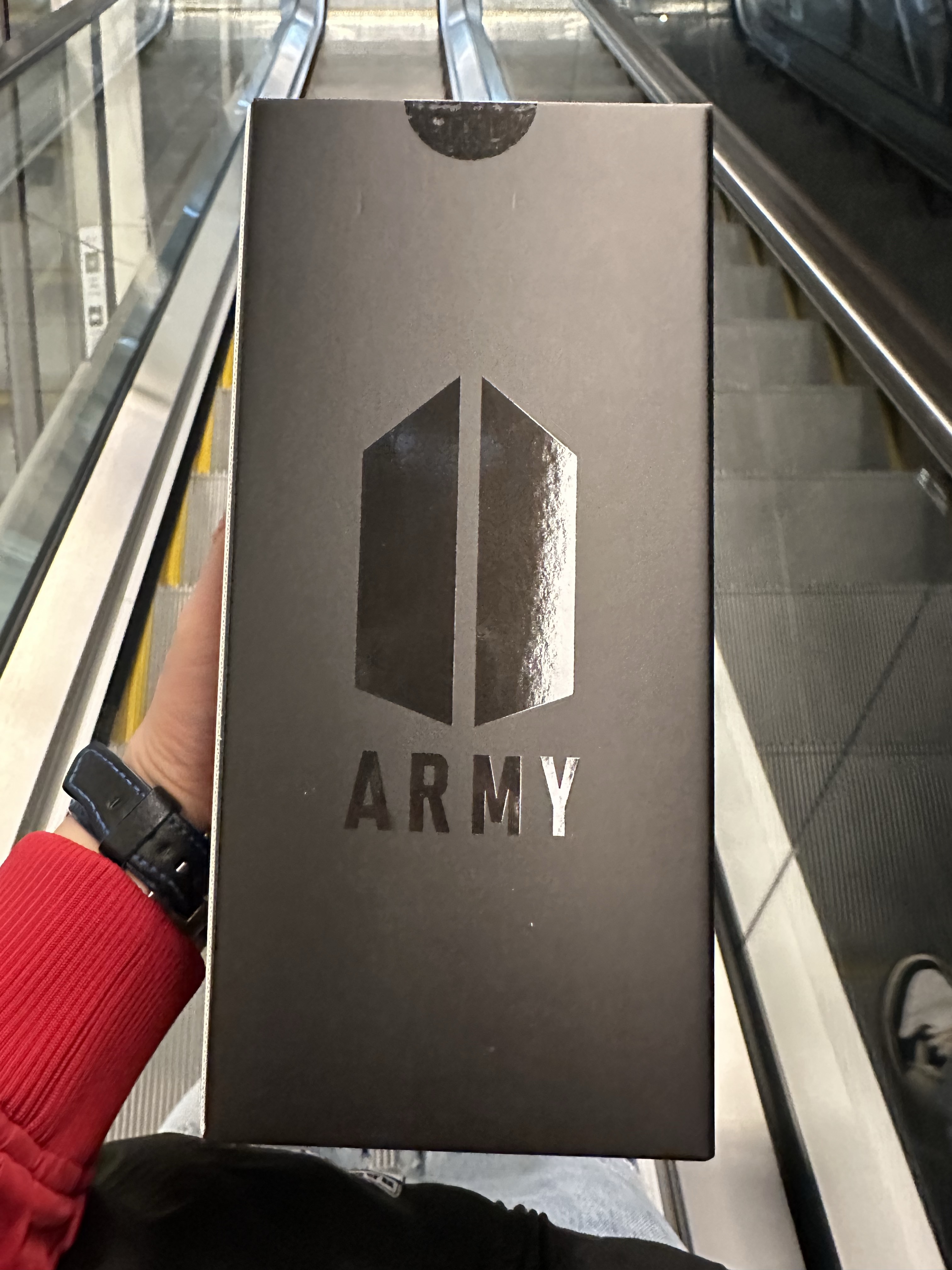 BTS Official Light Stick Ver. 4 착용 스타일