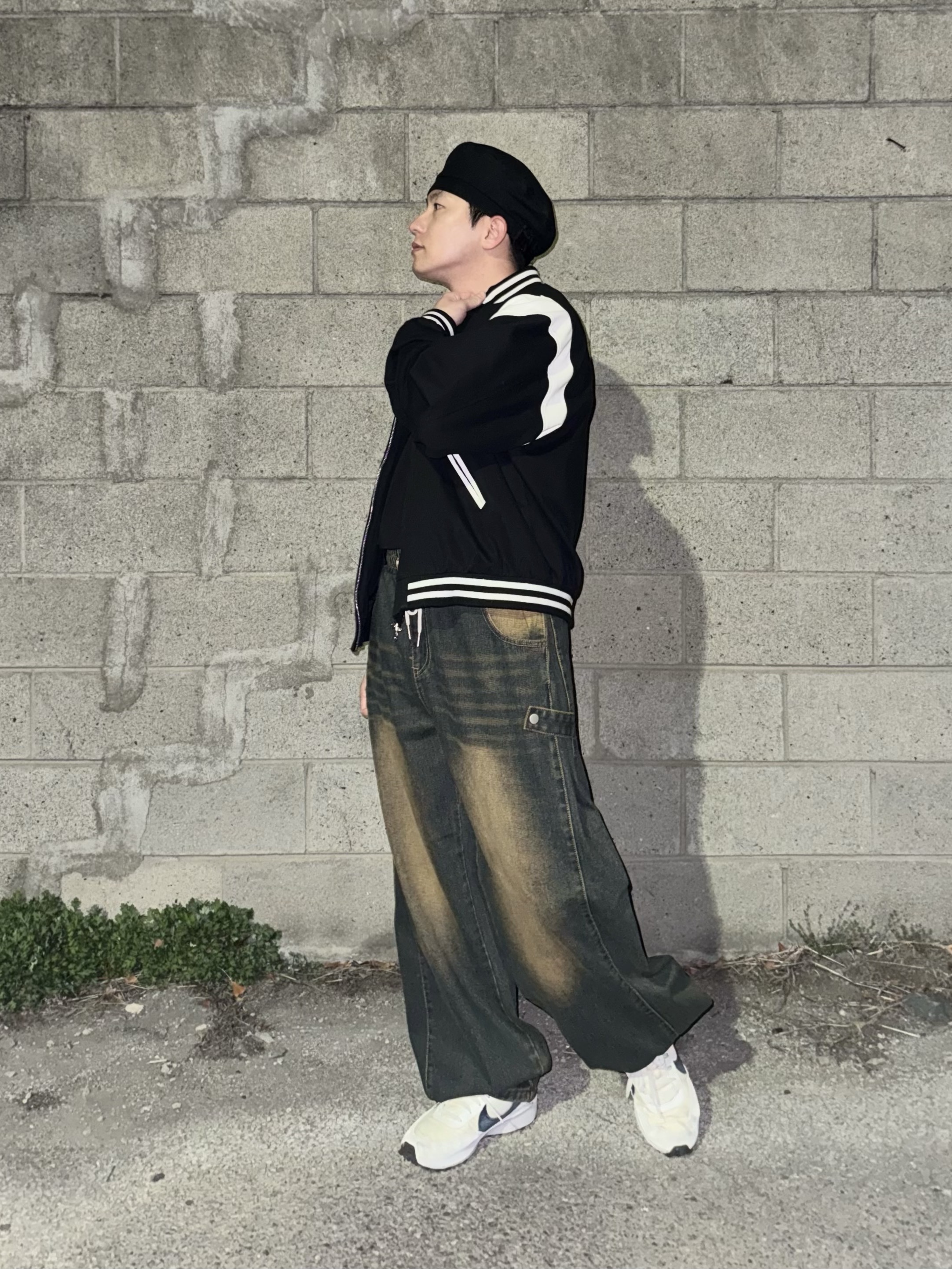 Nike Waffle Debut Summit White Black 착용 스타일 - 2