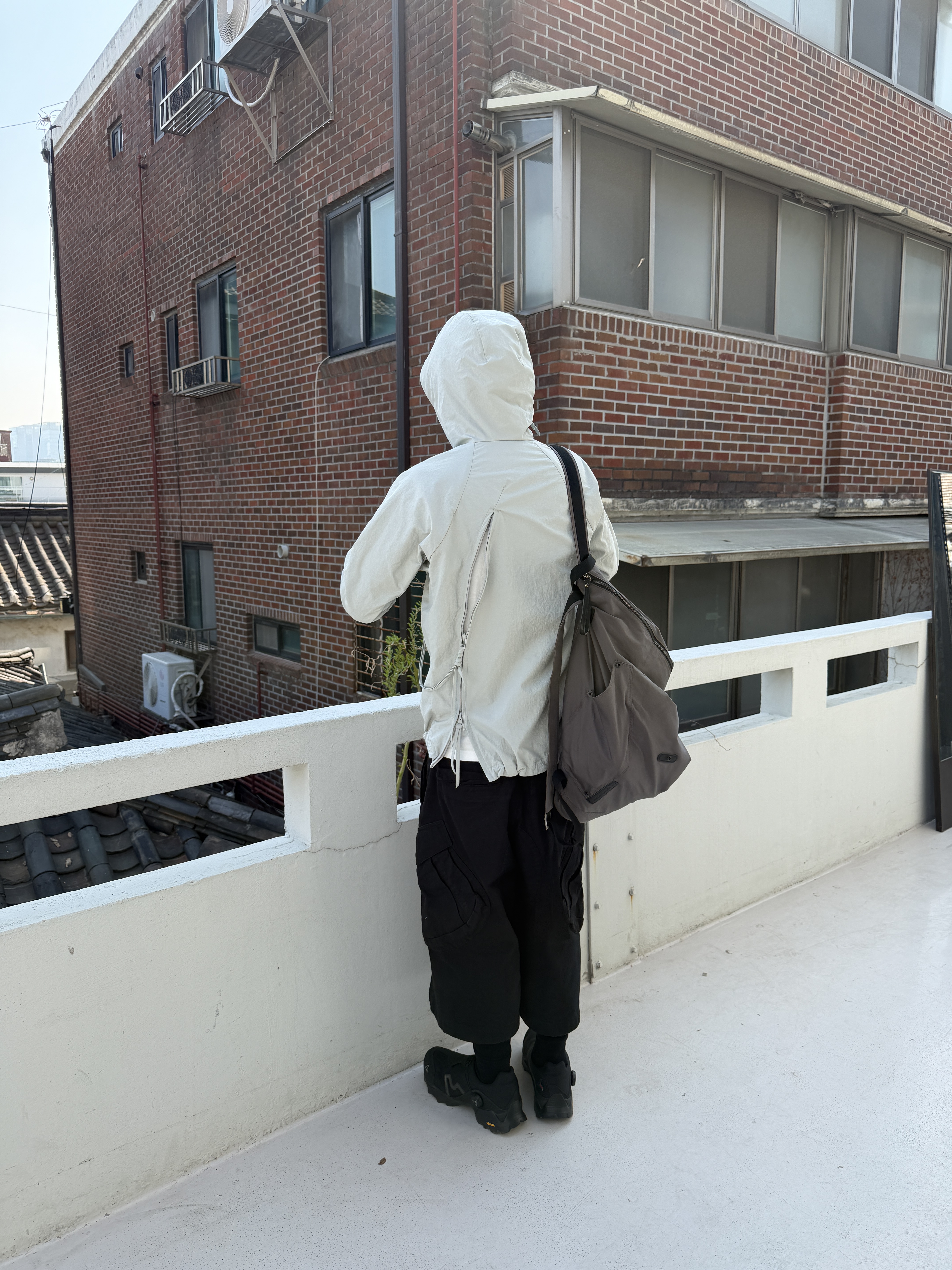Roa Hiking Minaar Black, Sansan Gear Capri Pants Black_26SS 착용 스타일