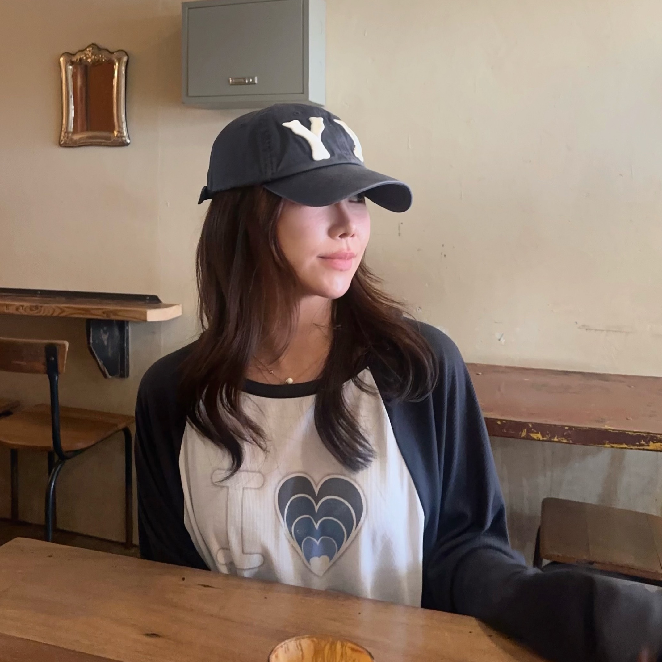Open Yy Yy Heart Bone Ball Cap Navy 착용 스타일