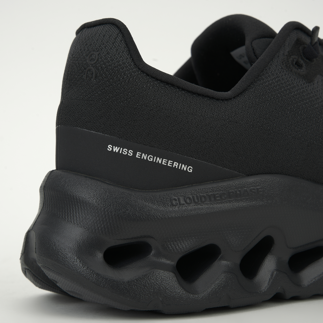 온 러닝 클라우드틸트 이클립스 블랙(On Running Cloudtilt Eclipse Black) - 8