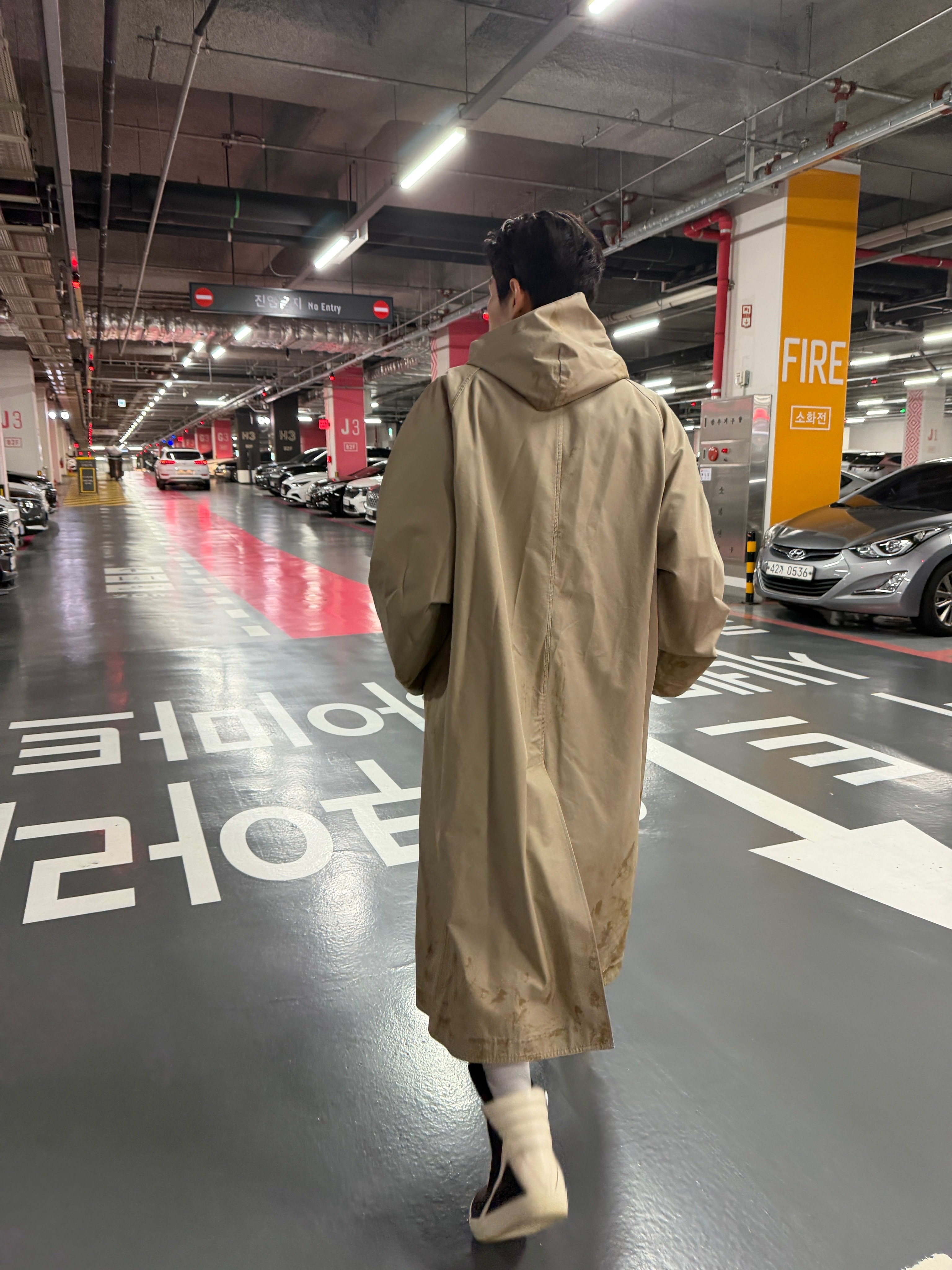 Nonnod Nomad Hooded Parka Washed Beige, Oakley Plantaris Matte Black Frame Prizm Grey Lenses Regular Universal Fit 착용 스타일 - 7