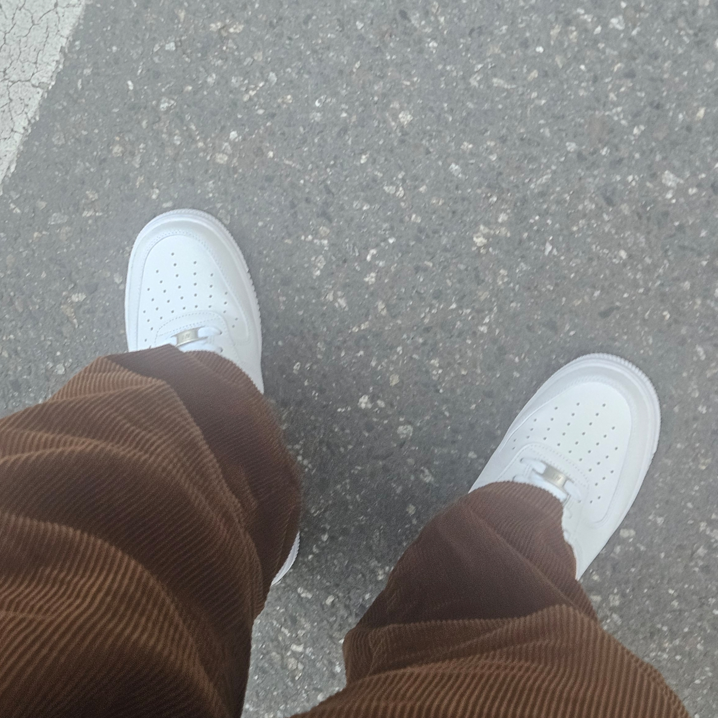 Nike Air Force 1 '07 Low White 착용 스타일 - 1