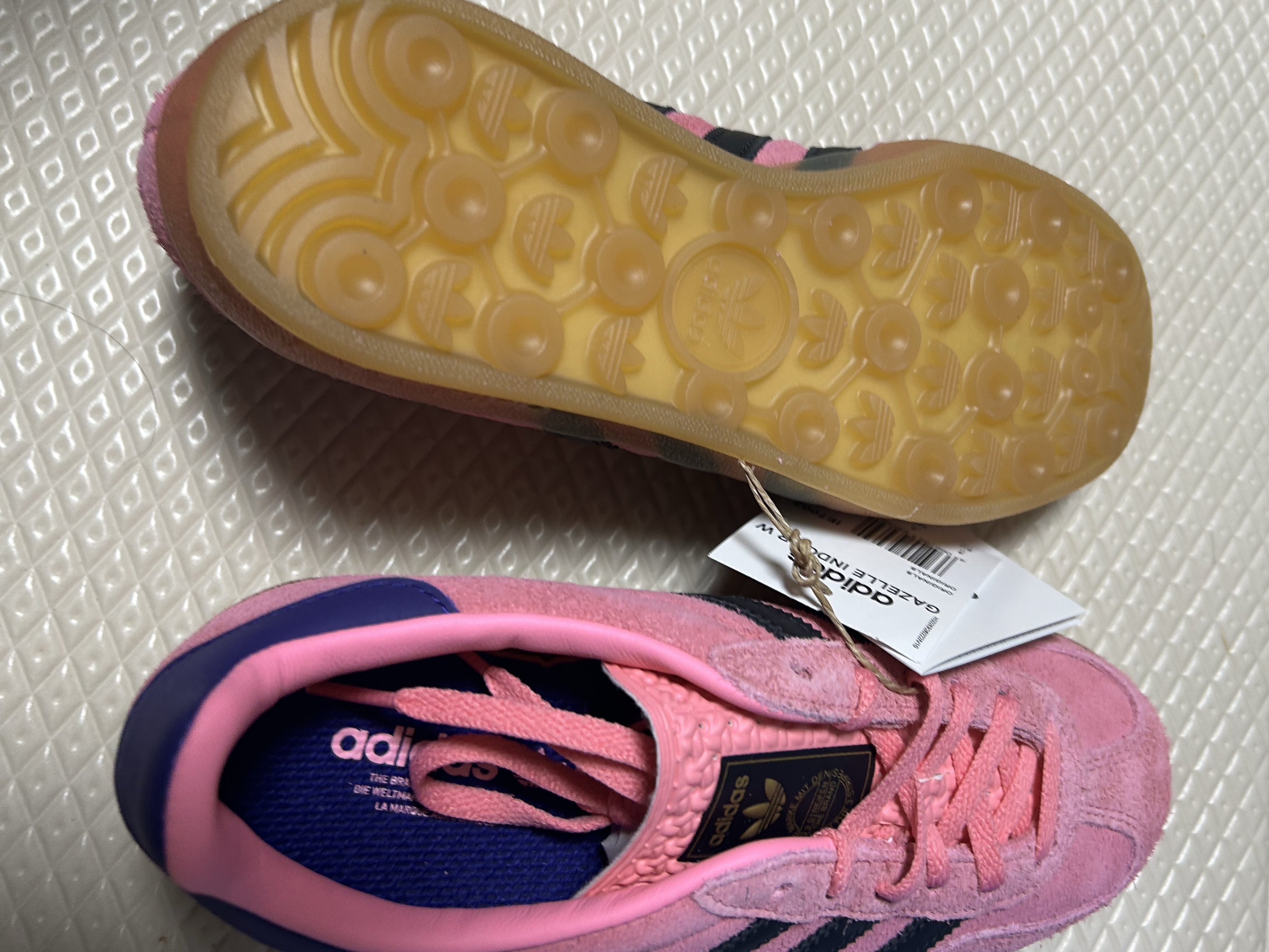 (W) Adidas Gazelle Indoor Bliss Pink 착용 스타일