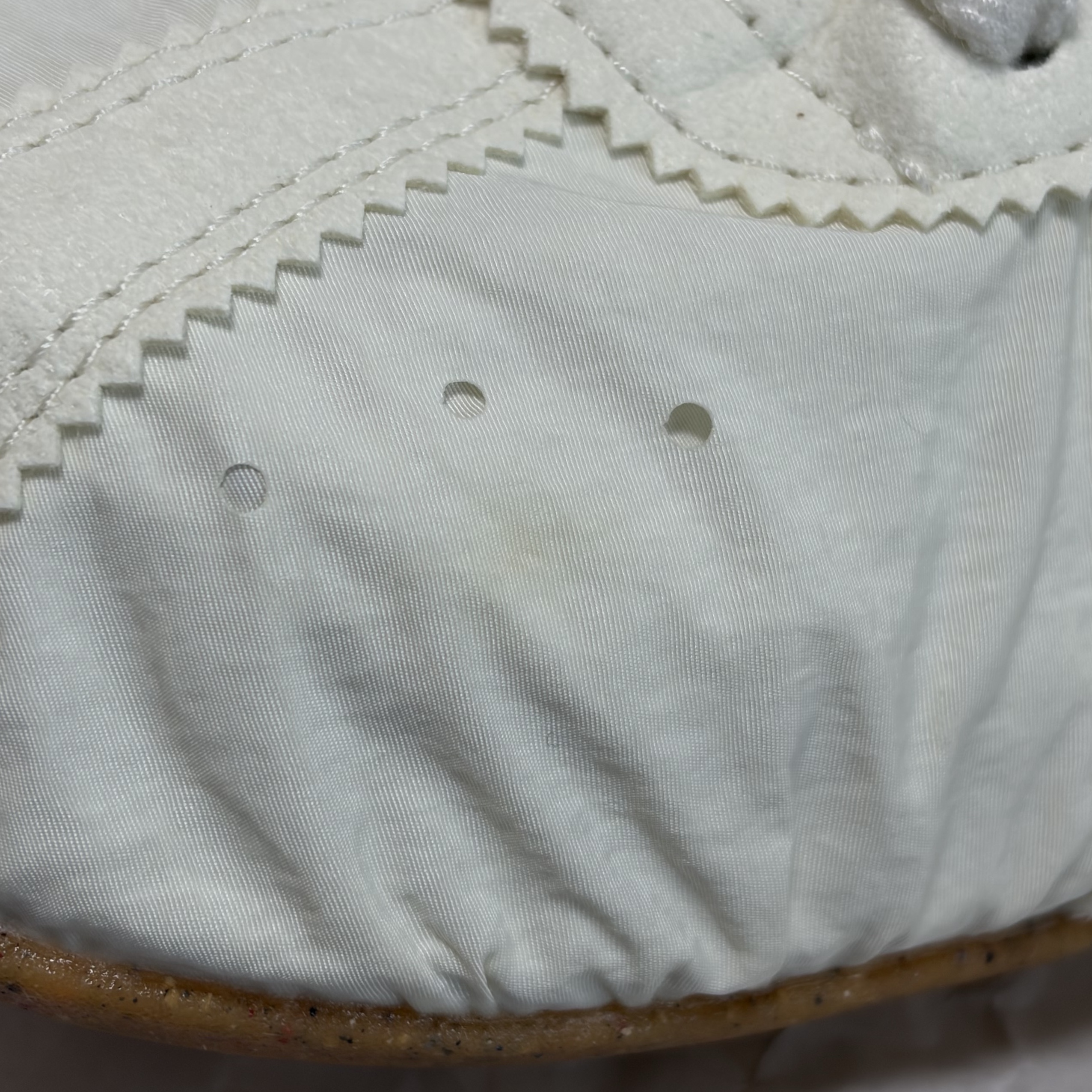 Nike x Jacquemus Moon Shoe SP Soft Pearl Sail 착용 스타일 - 3