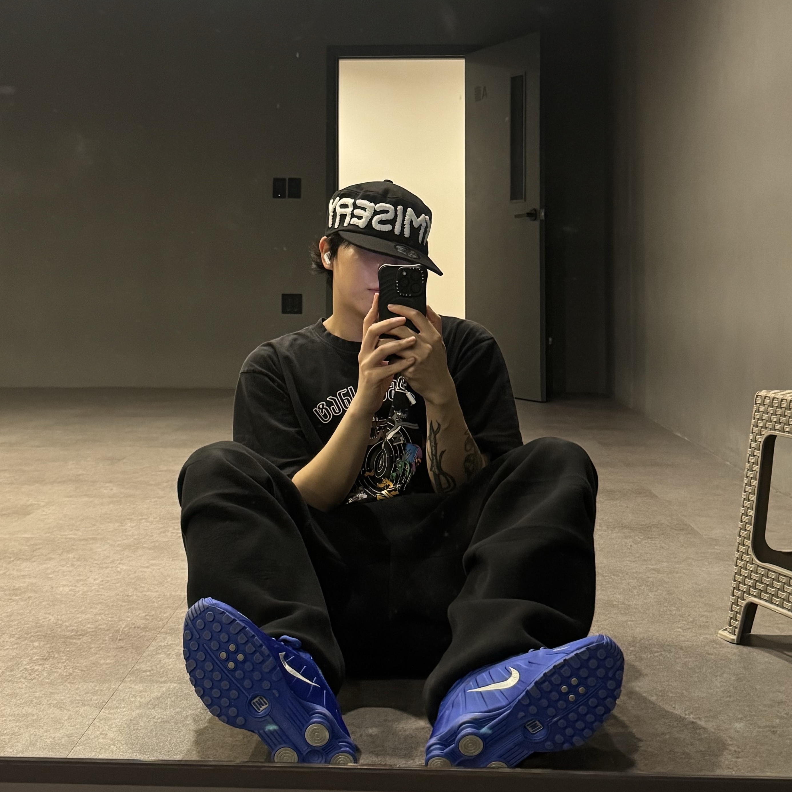 (W) Nike Shox R4 Racer Blue and Metallic Silver, Diesel Dx1433 Stainless Steel Choker Necklace Silver 착용 스타일 - 2