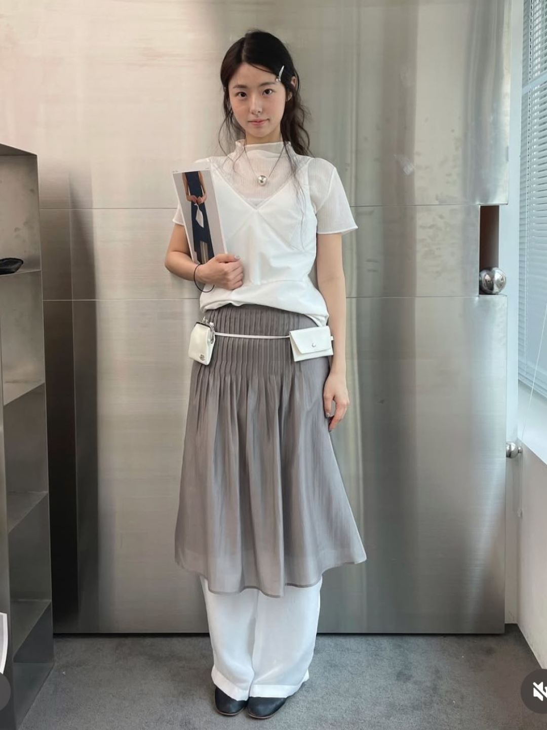 BLR Asymmetrical Frill Strap Layered Skirt White, Vacant Archive Lilly Lace Layered Mini Skirt Ivory 착용 스타일 - 4