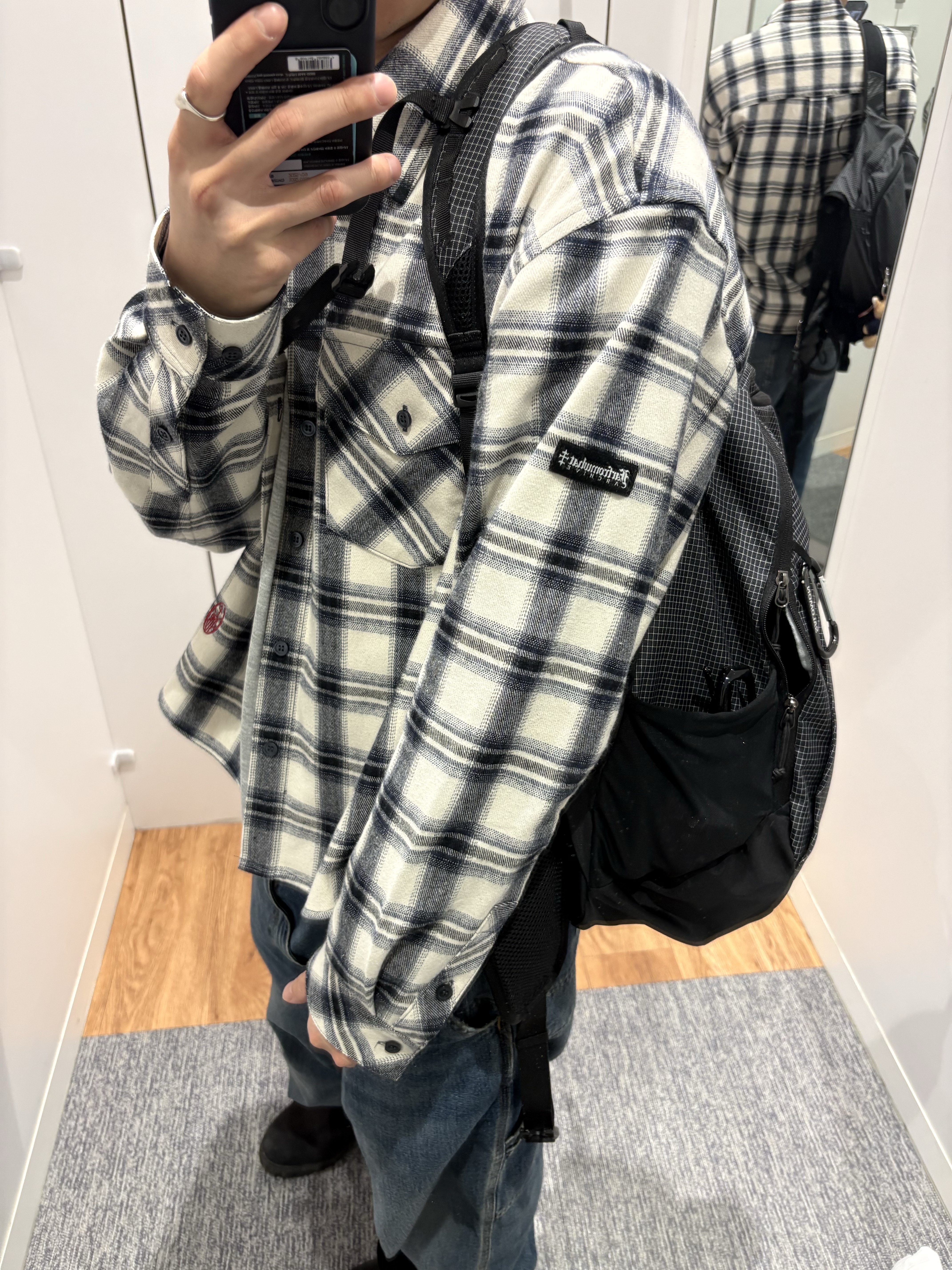 [더블적립]Farfromwhat Far Logo Flannel Shirts, Carhartt WIP Smith Denim Single Knee Pants Blue Stone Washed 착용 스타일 - 5