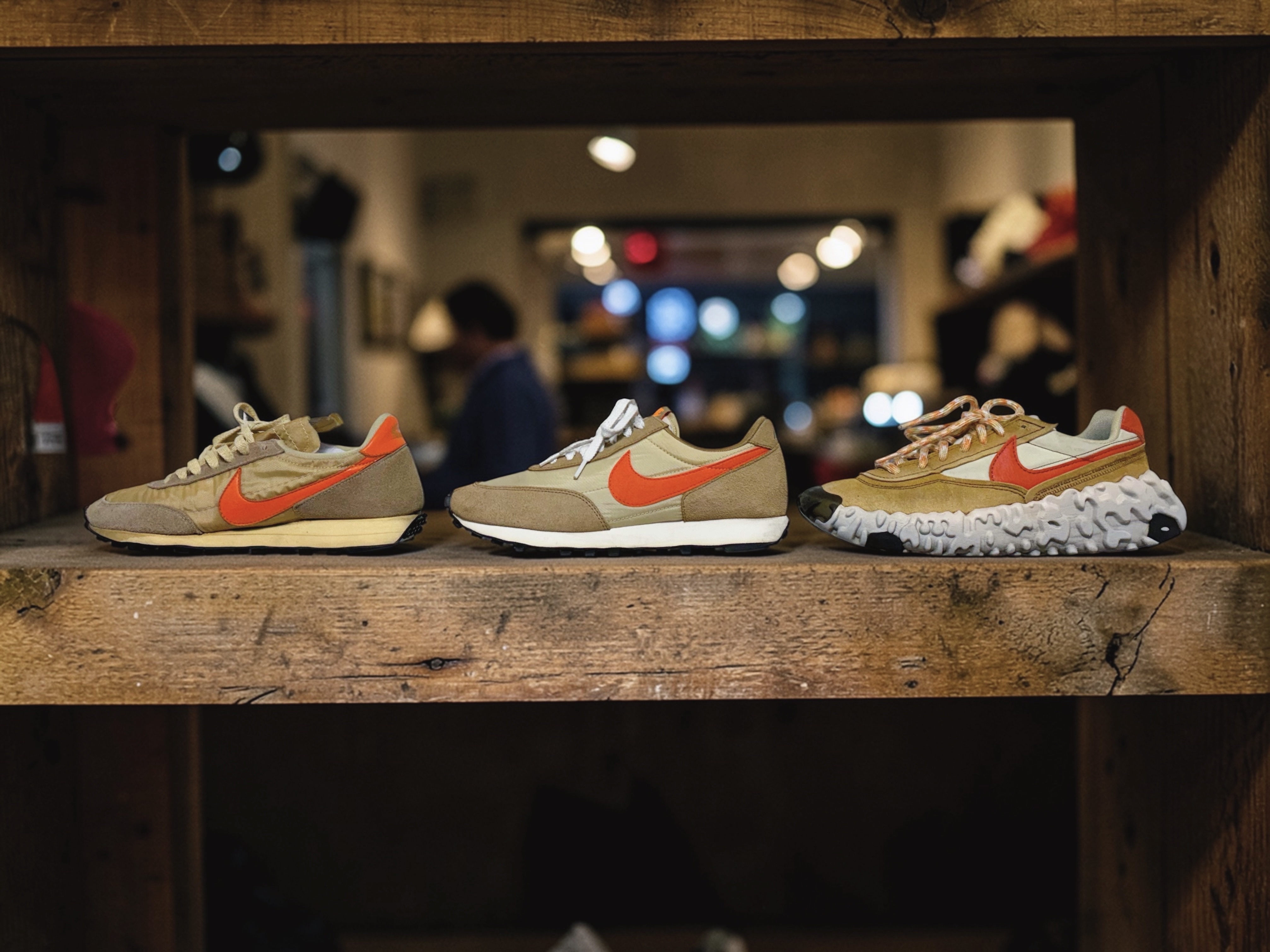 Nike Daybreak SP Vegas Gold College Orange, Nike Overbreak SP Fossil 착용 스타일 - 2