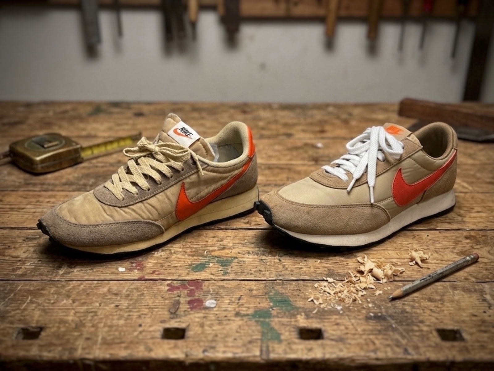 Nike Daybreak SP Vegas Gold College Orange, Nike Overbreak SP Fossil 착용 스타일 - 1