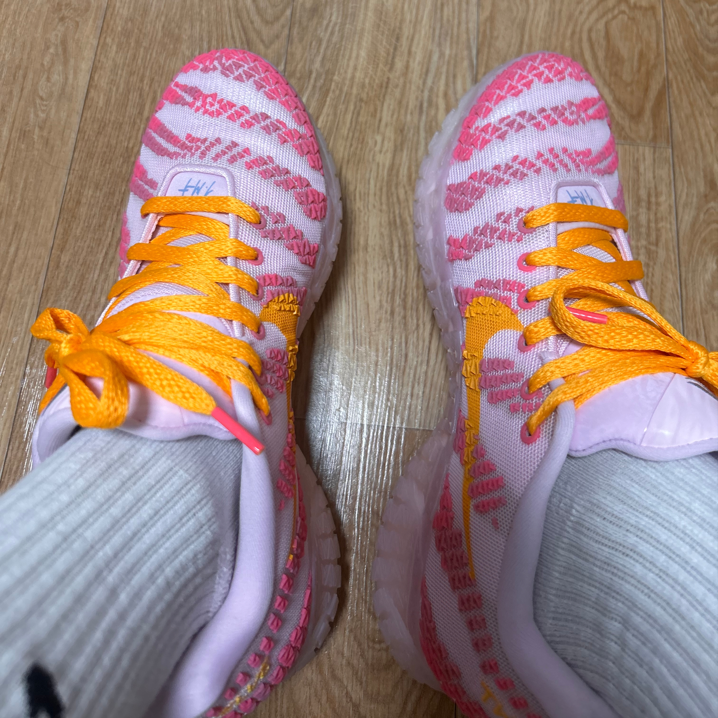 Nike Ja 3 EP Pink Foam Silt Red 착용 스타일