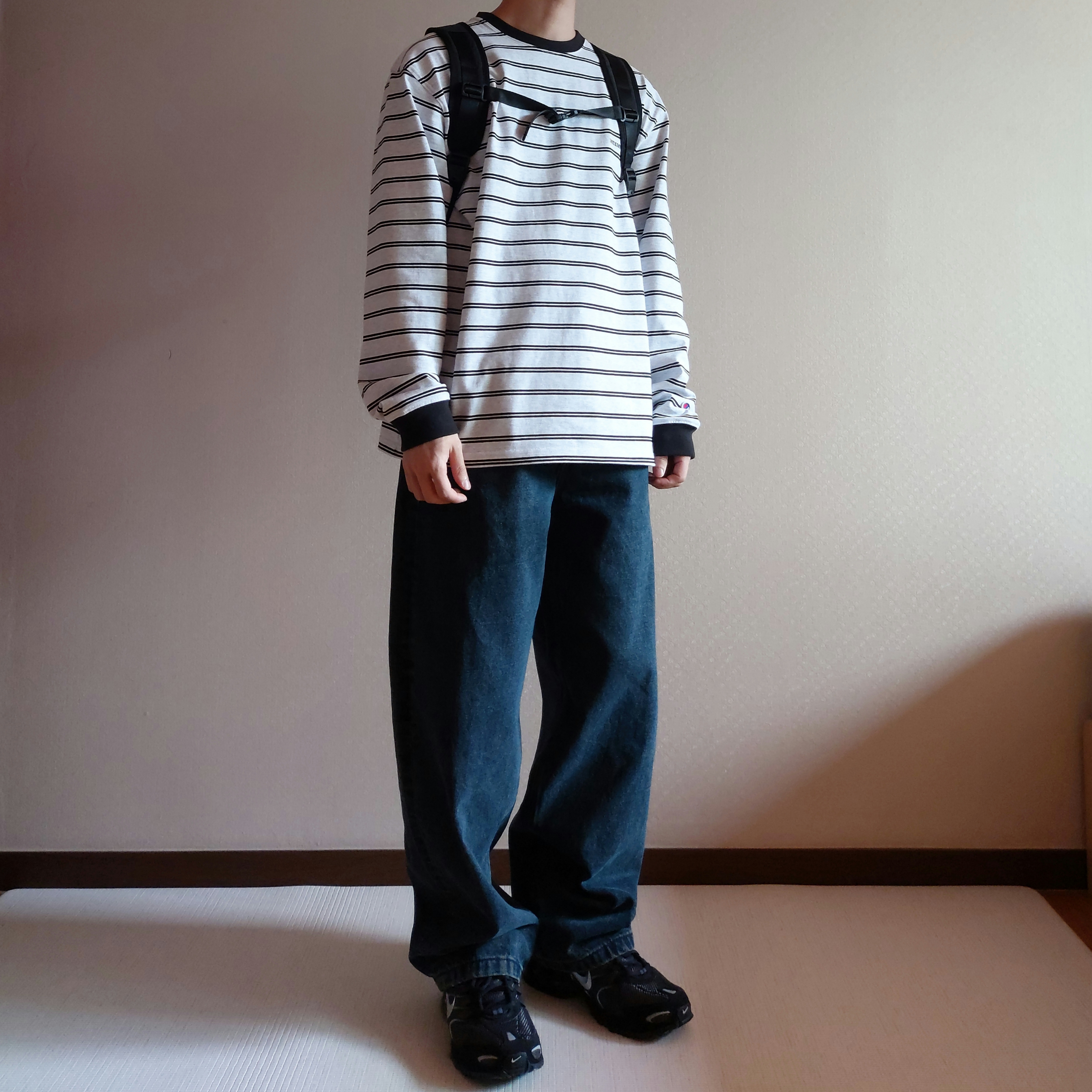 Nike Air Max Torch 4 Anthracite Metallic Silver, Millo Archive Reflect Curved Pants Ink Blue 착용 스타일 - 6