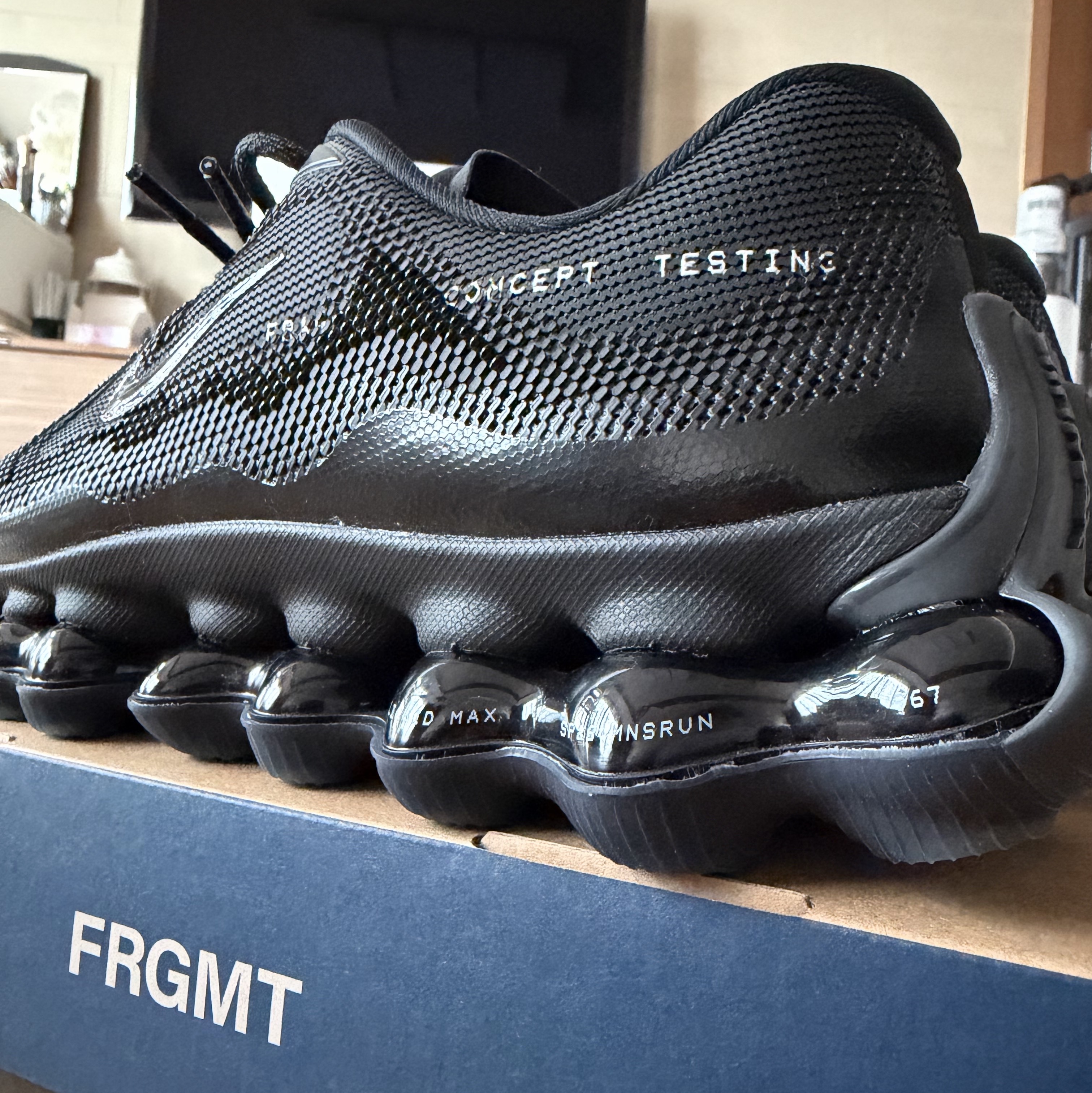 Nike x Fragment Air Liquid Max Black Anthracite 착용 스타일