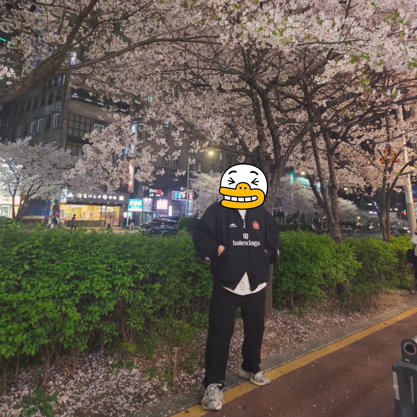 Balenciaga Soccer Series Paris Soccer Tracksuit Jacket Black, Balenciaga 3XL Sneakers Light Beige 착용 스타일