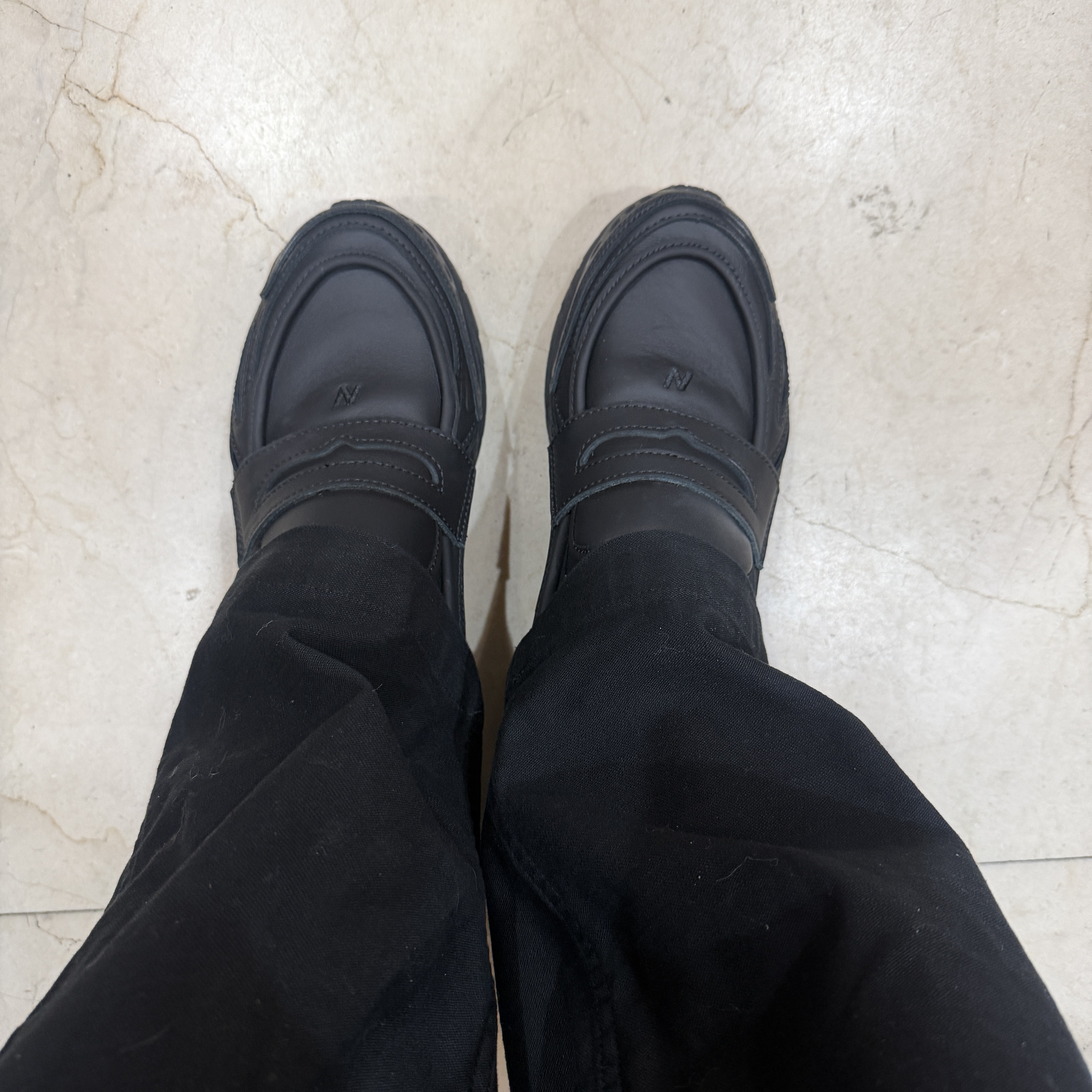 New Balance 1906L Black 착용 스타일