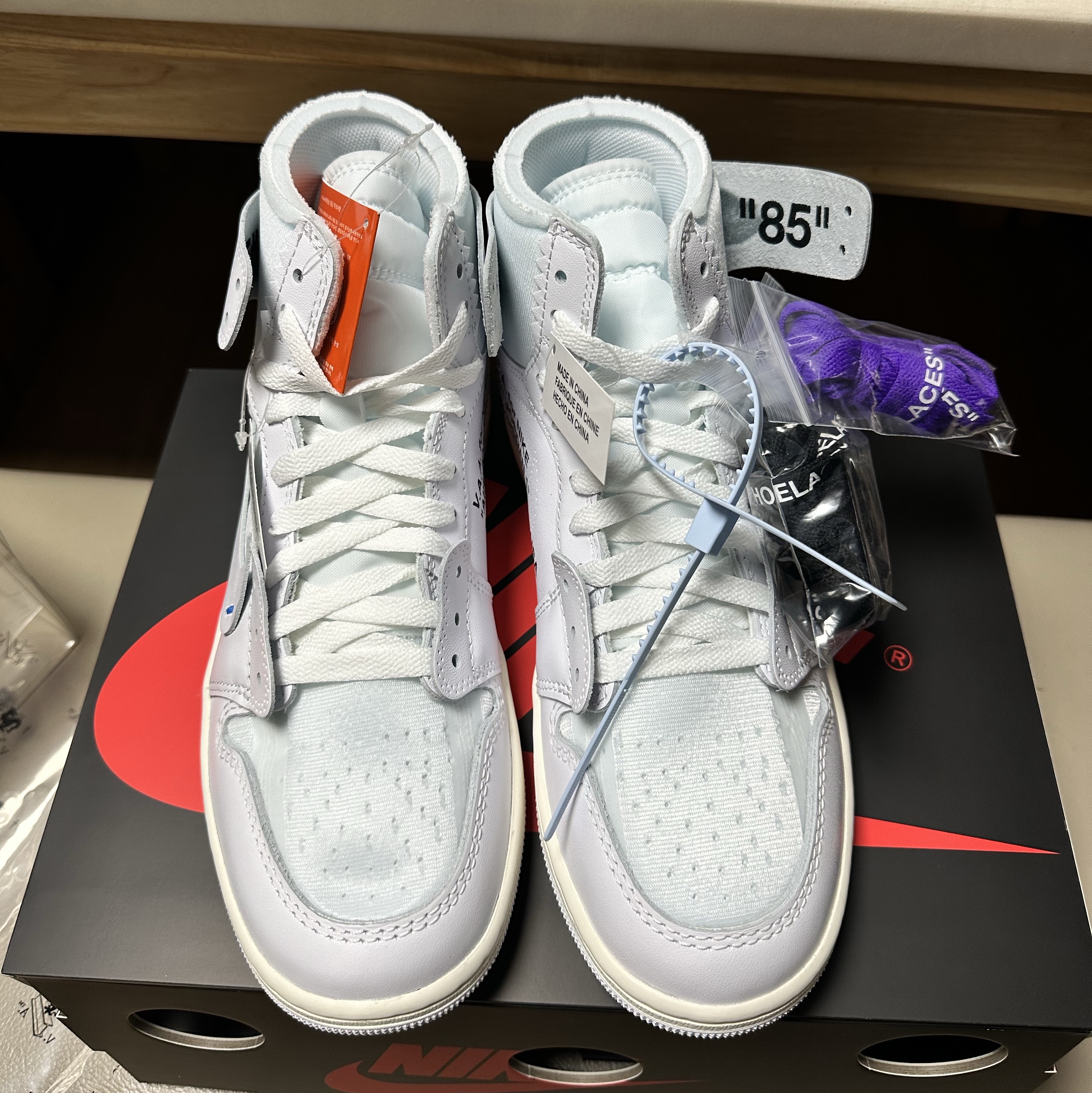 Jordan 1 x Virgil Abloh Archive Retro High Alaska White 착용 스타일 - 4