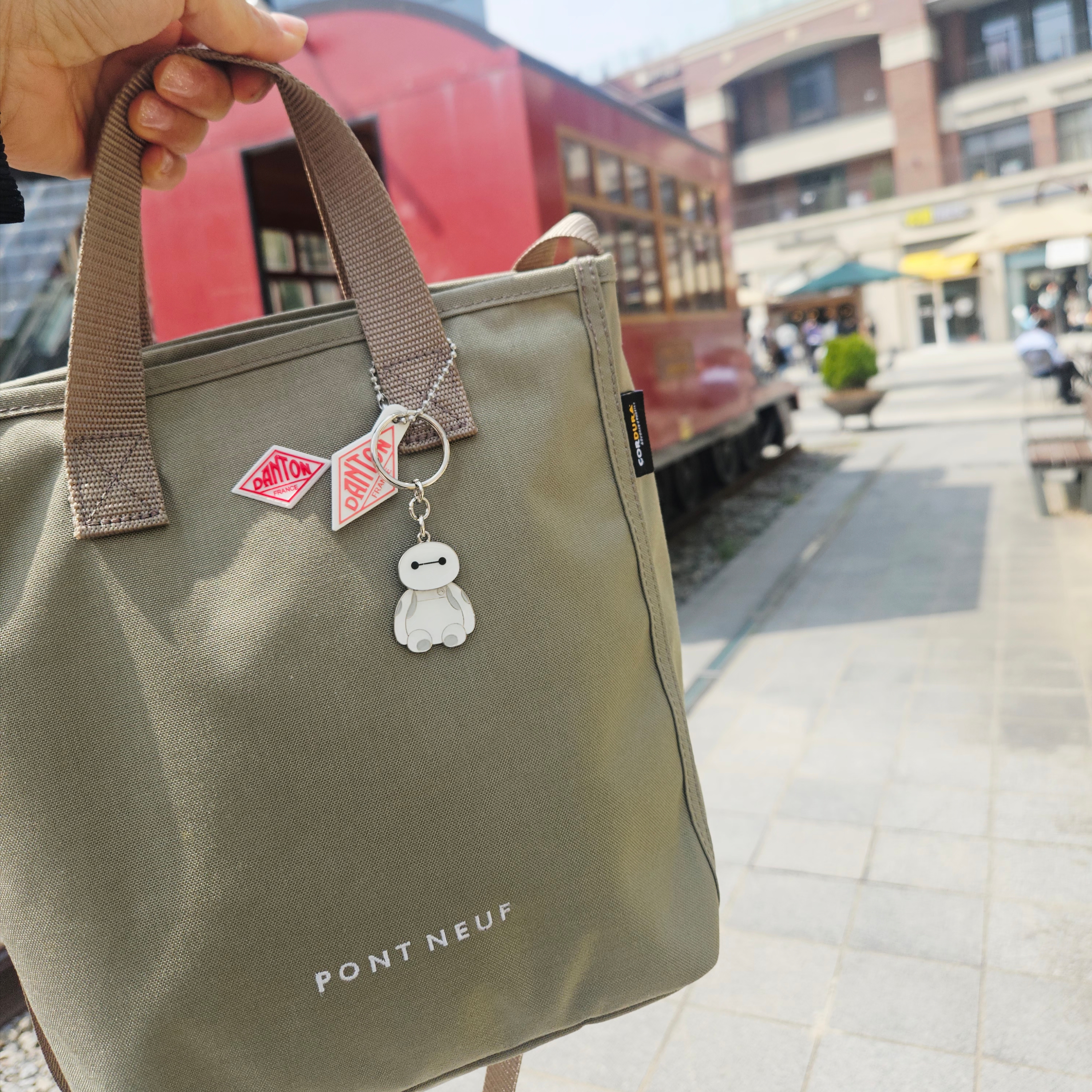 Danton Pont Neuf Cordura Canvas 2Way Tote Bag Light Greige, (W) Nike React Pegasus Trail 4 Gore-Tex Pale Ivory Luminous Green 착용 스타일 - 1