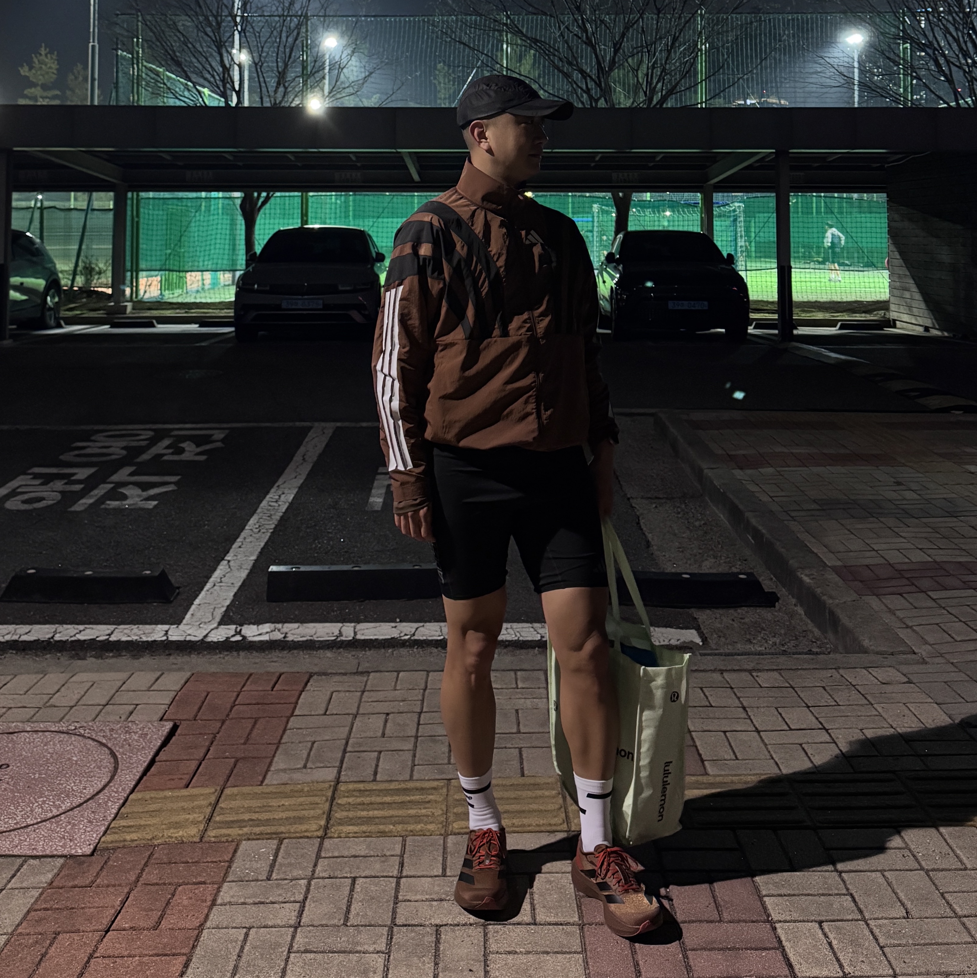 Satisfy Fuzzfleece AD Light Hoodie Falcon, Our Legacy x Goldwin Insulated Vest Jet Black 착용 스타일 - 2