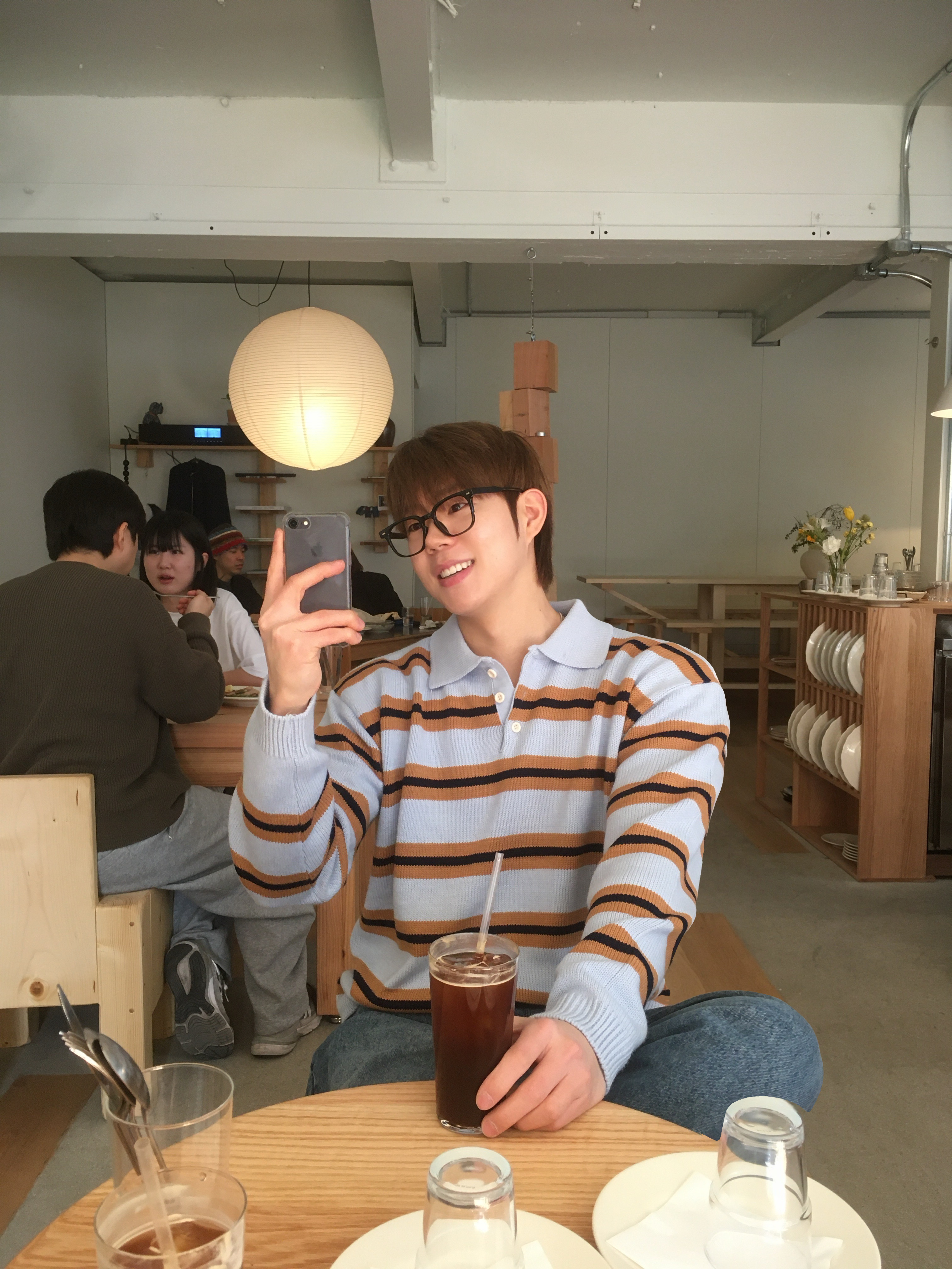 Cartier Tank Must Watch Large Quartz Steel Calfskin Black 착용 스타일 - 3