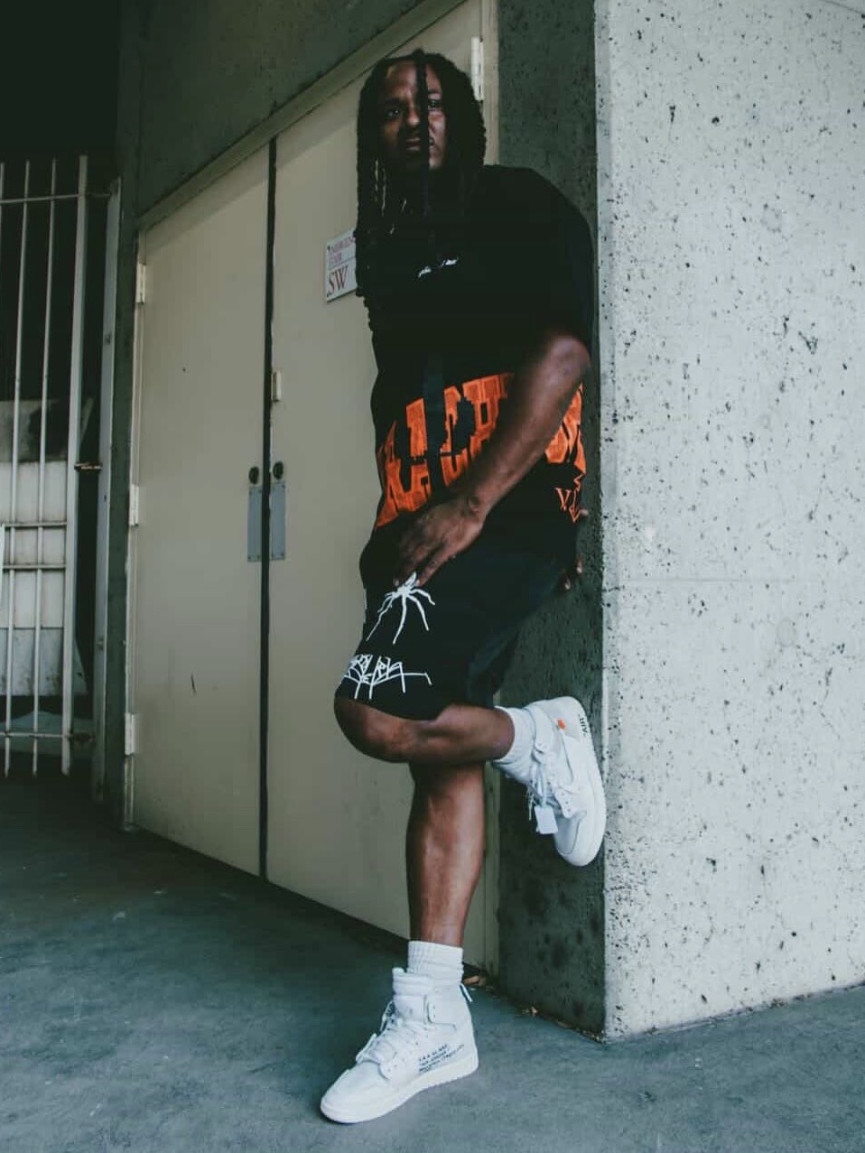 Jordan 1 x Virgil Abloh Archive Retro High Alaska White 착용 스타일 - 3