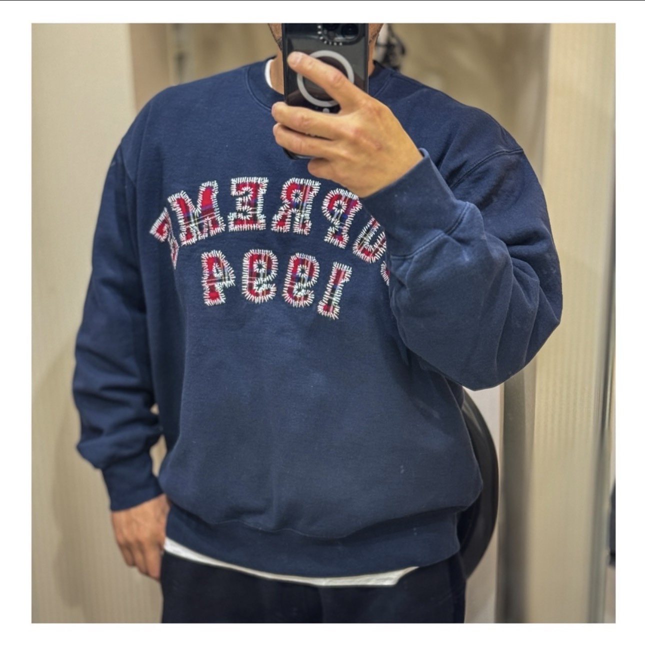 Supreme Plaid Arc Crewneck Heather Grey - 26SS, Supreme Plaid Arc Crewneck Black - 26SS 착용 스타일 - 1