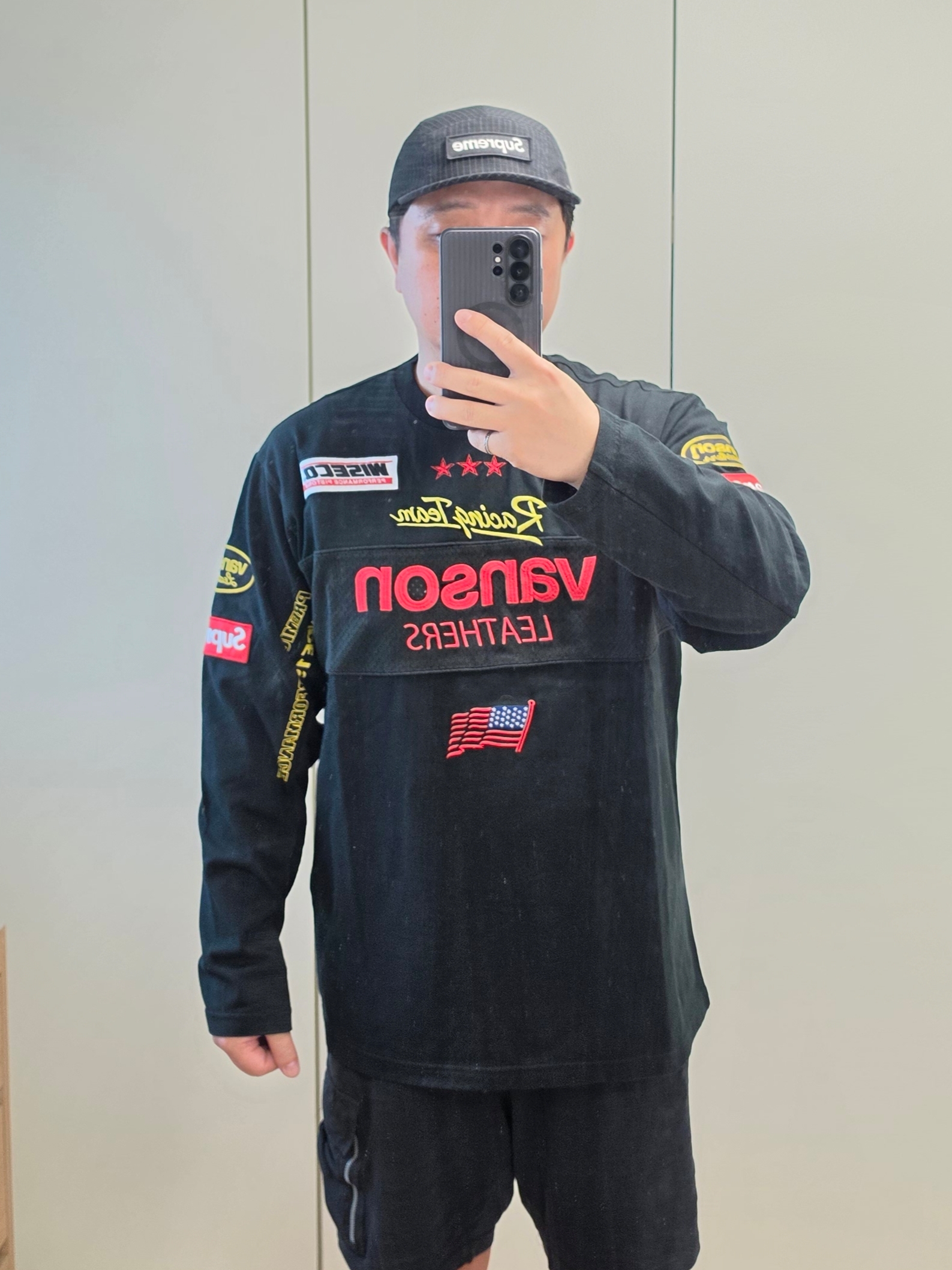 Supreme x Vanson Leathers L/S Top Black - 26SS 착용 스타일