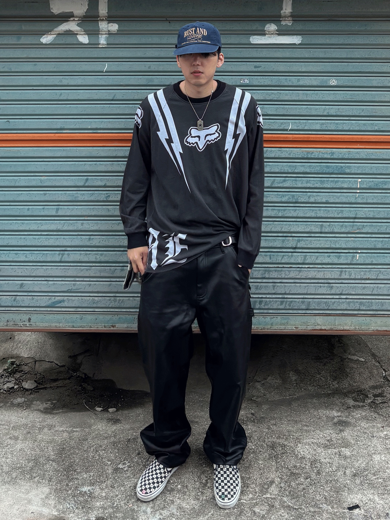 Supreme x Fox Racing L/S Top Black - 25FW, Vans Slip-On Checkerboard 착용 스타일 - 1