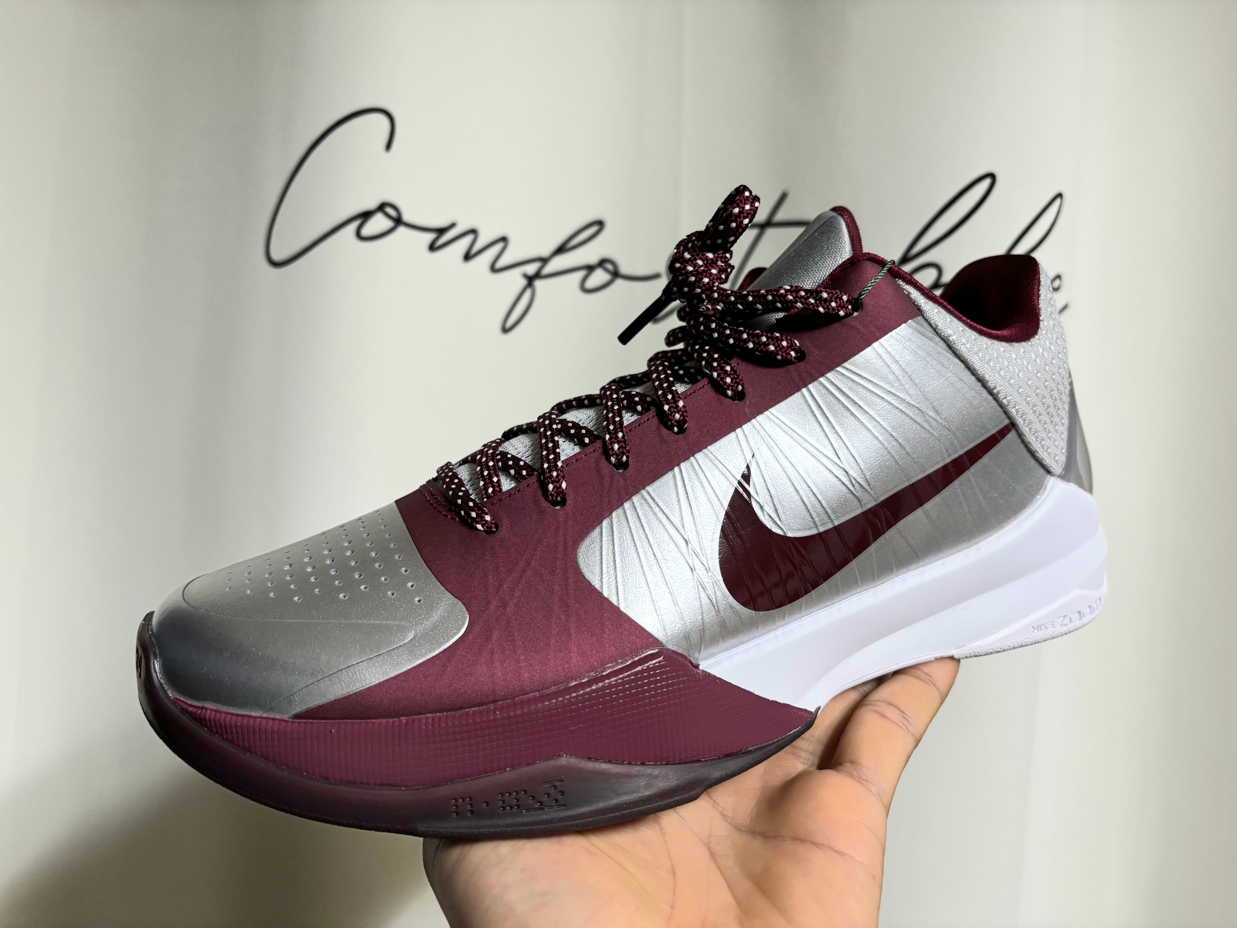 Nike Kobe 5 Protro Lower Merion Aces Away Metallic Silver Team Red 착용 스타일